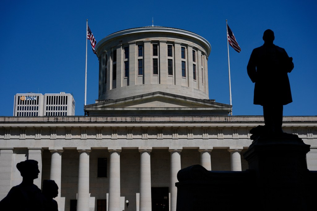 Ohio voters push to get amendment ending political redistricting on the ballot