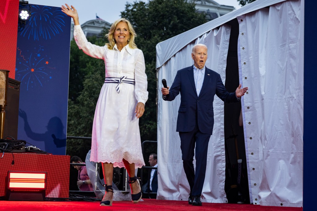 Parkinson’s doctor suggests Biden has ‘classic features of neurodegeneration’ after revelation specialist visited White House 8 times
