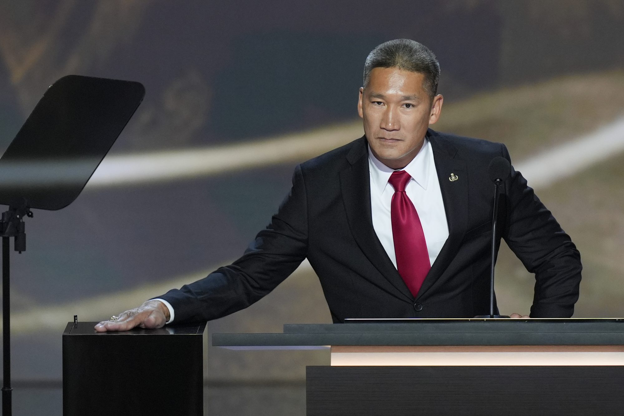 GOP Senate nominee and veteran Hung Cao slams Walz’s military record: ‘Blatant lies’