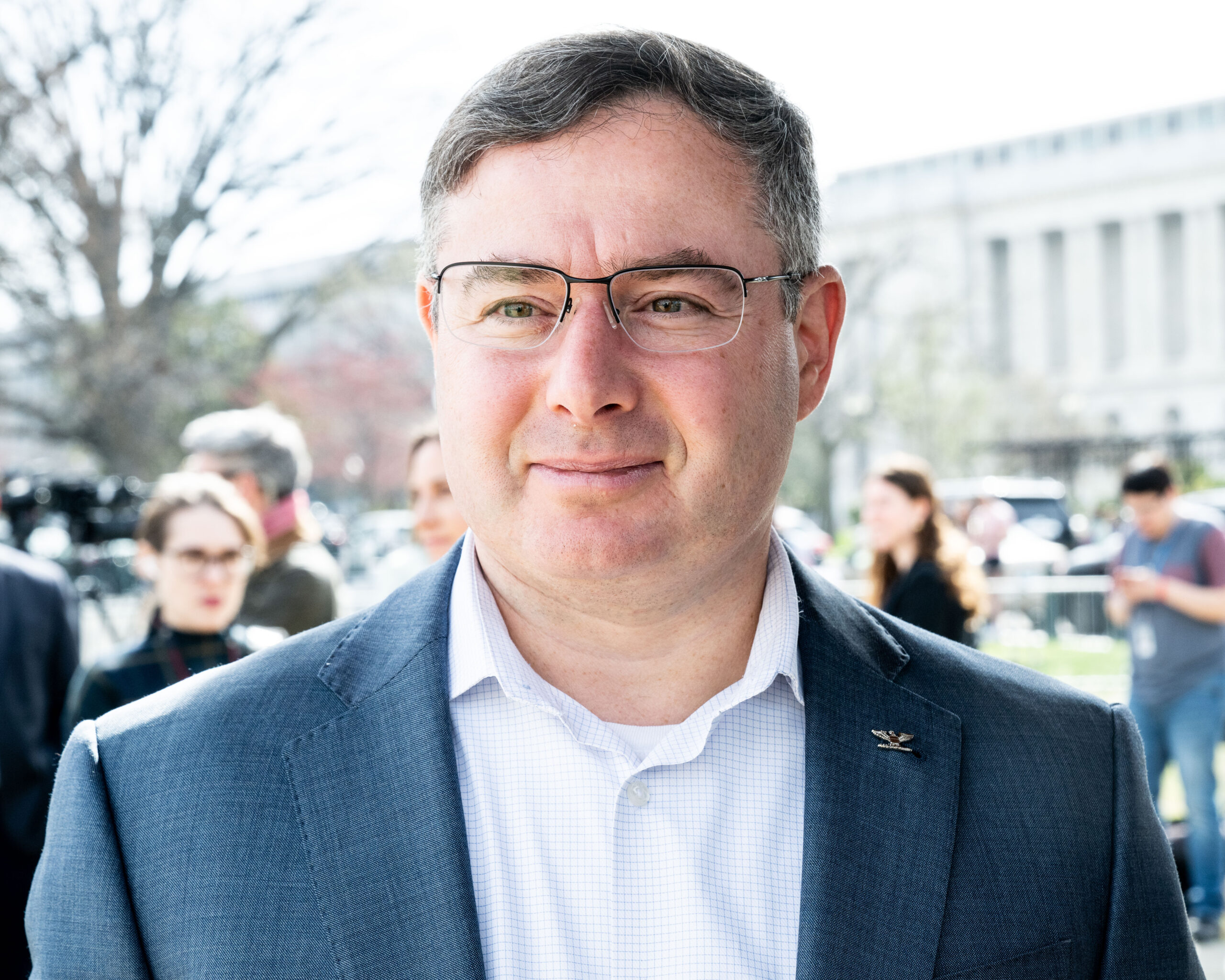 Virginia Democrat removes immigration policy calling for ‘fair and safe reforms’ from website just weeks before voting begins