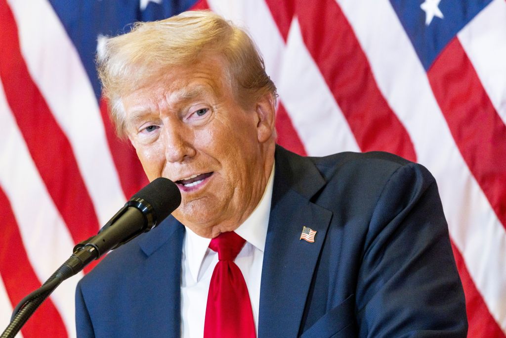 Trump calls for Nancy Pelosi to be ‘prosecuted’ over husband’s $500K Visa stock trade 