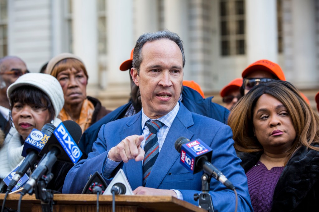 Prominent NYC attorney joins the race for Big Apple mayor
