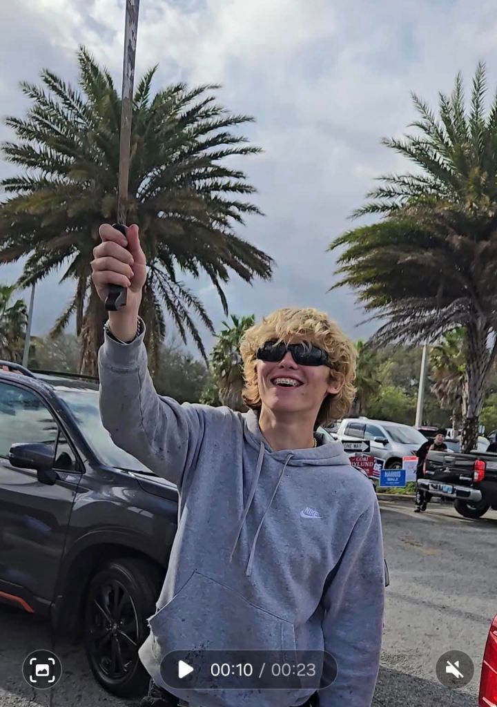 18-year-old arrested for wielding massive machete, ‘antagonizing’ voters at Florida poll site