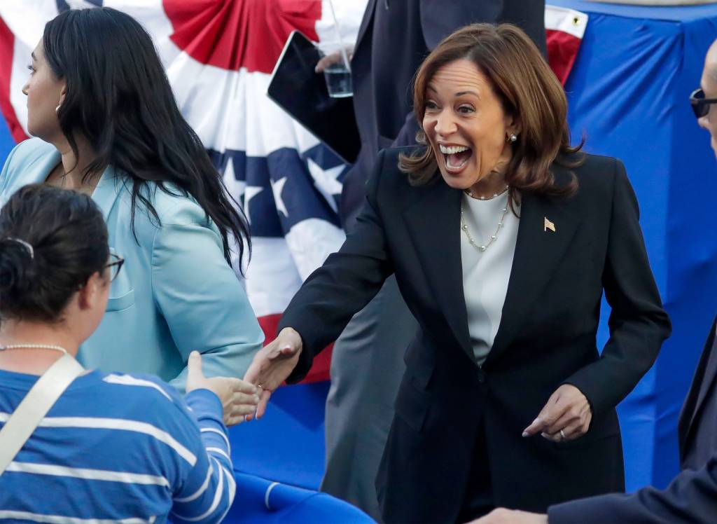 Where Trump and Harris are campaigning in the final stretch — and why it shows one is terrified