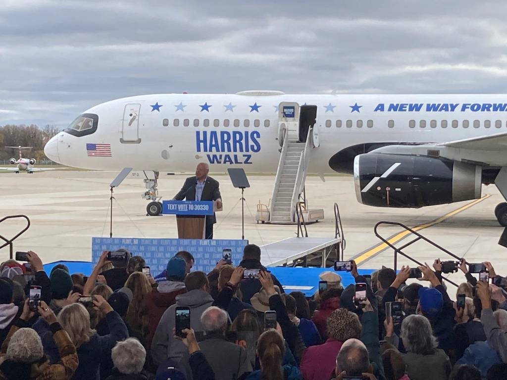 Tim Walz refers to Elon Musk as ‘that gay guy’ – his campaign claims he misspoke 