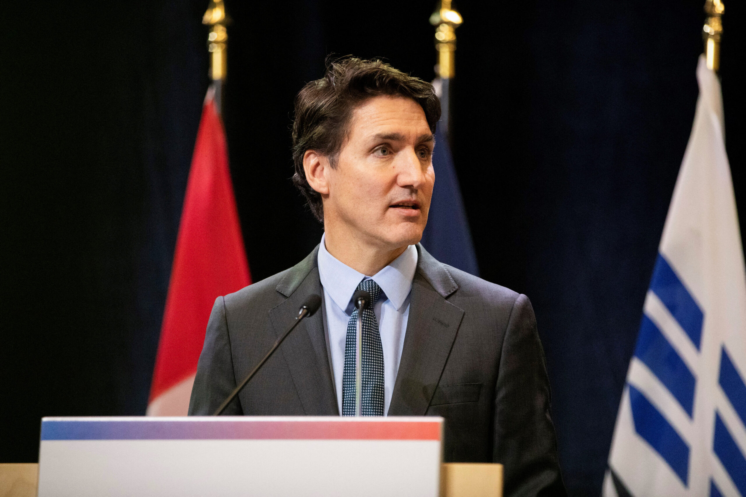Canadian PM Justin Trudeau meeting with Trump at Mar-a-Lago after tariff threat