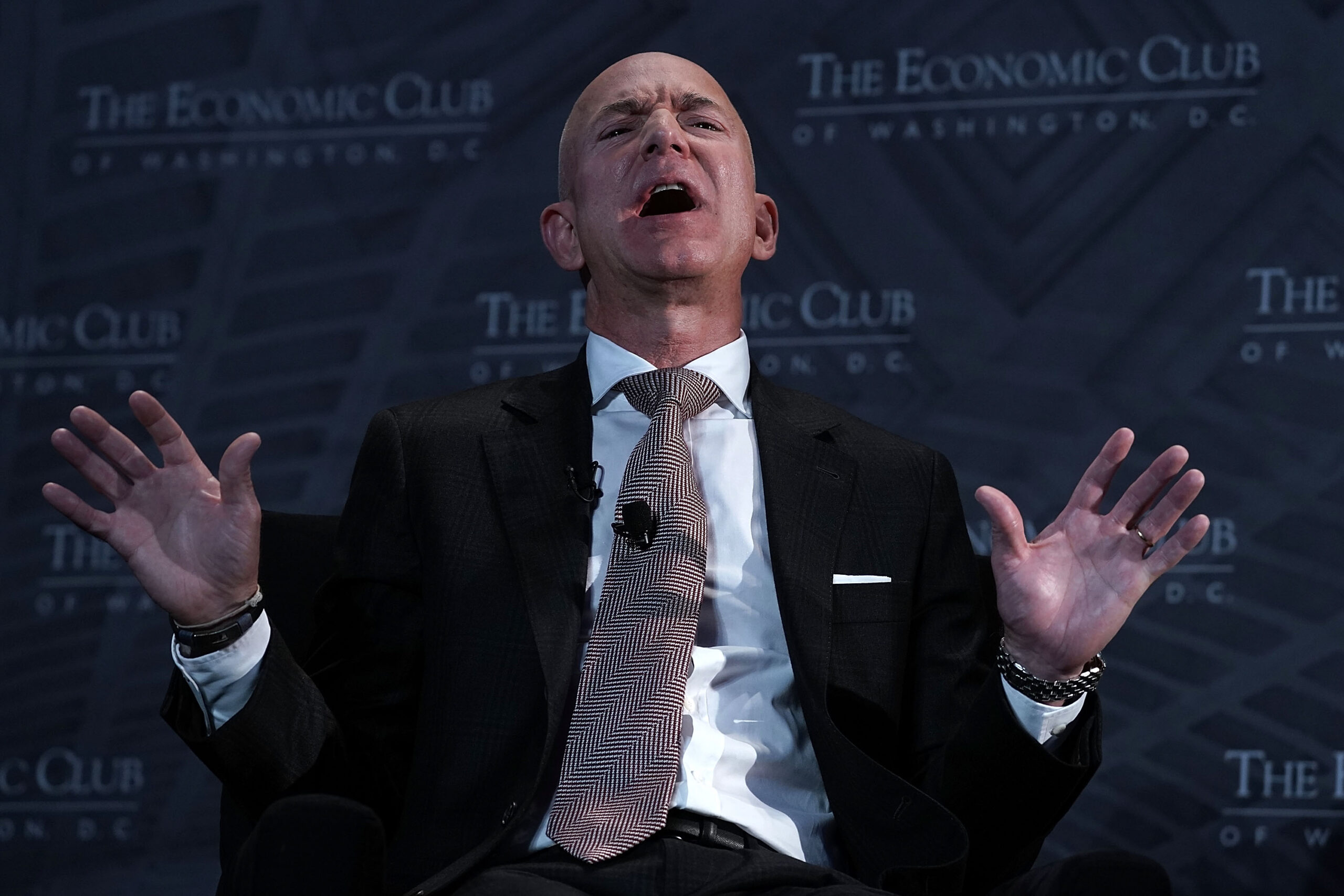 Jeff Bezos, Elon Musk feud over Trump election prediction: ‘100% not true’