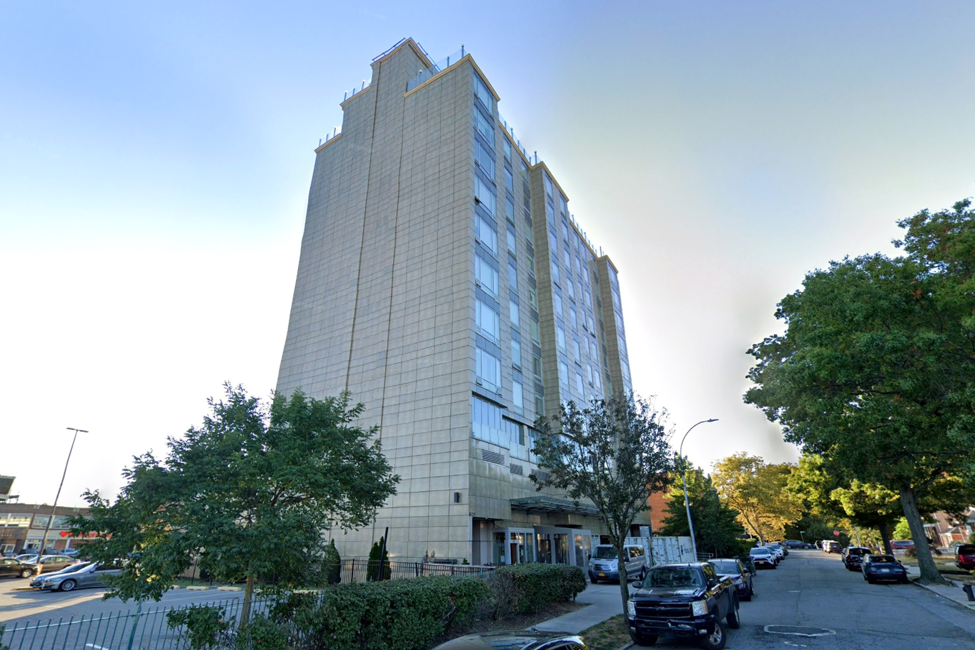 Feds raid Queens hotel with city shelter contract, owned by Mayor Adams donor: sources
