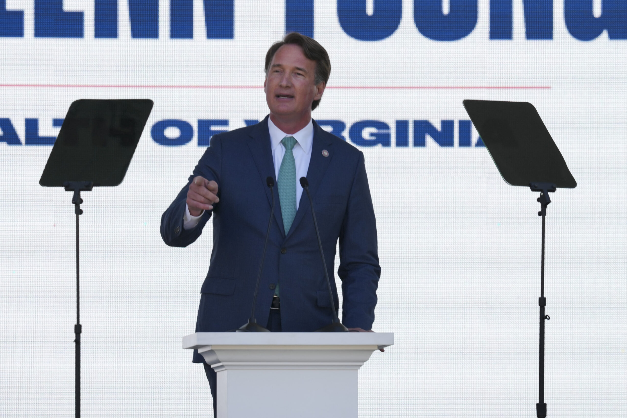 Gov. Glenn Youngkin makes the case for his state to incoming Trump admin employees: ‘Make Virginia your home’
