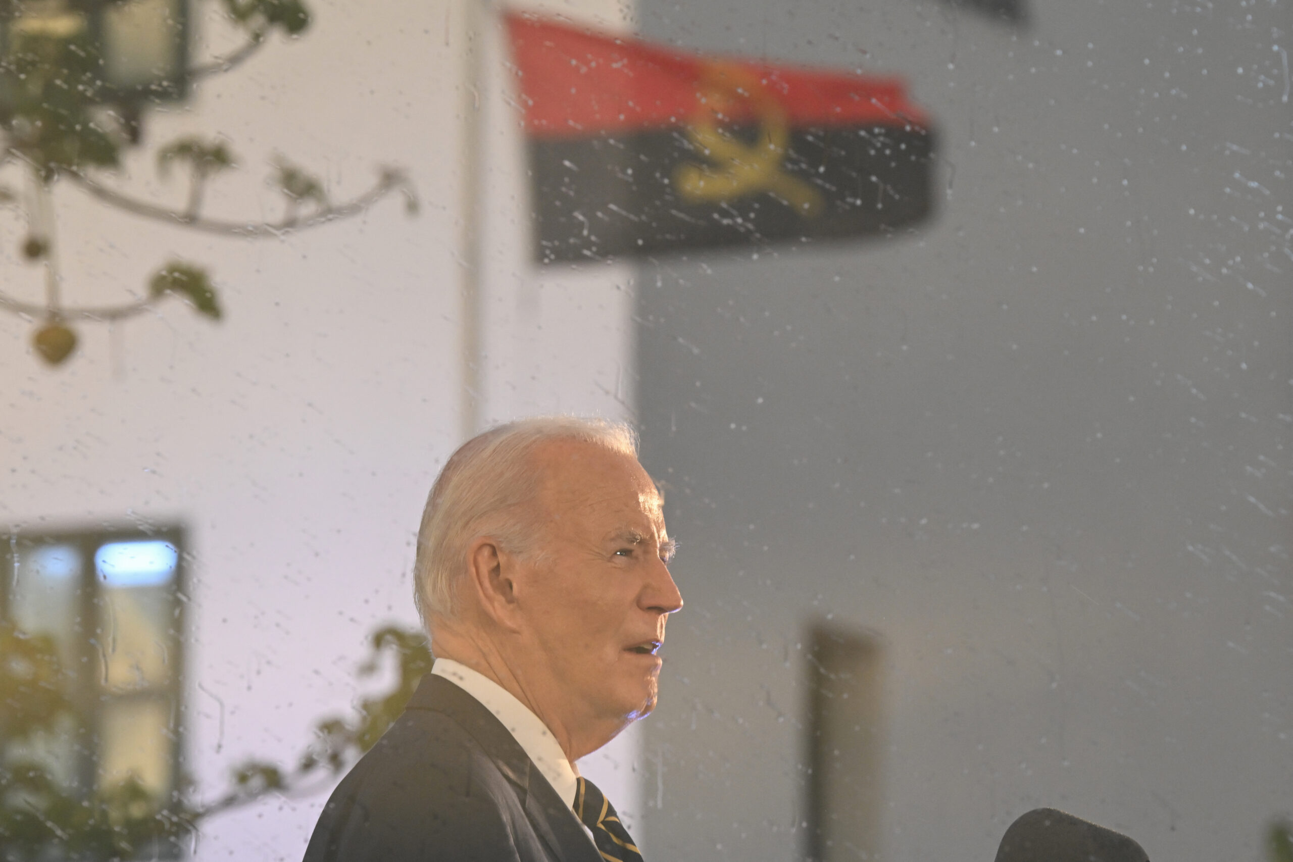 Biden notes he’s leaving office soon, calls Angola a ‘city’ as he’s led around African nation: ‘You don’t have to clap’