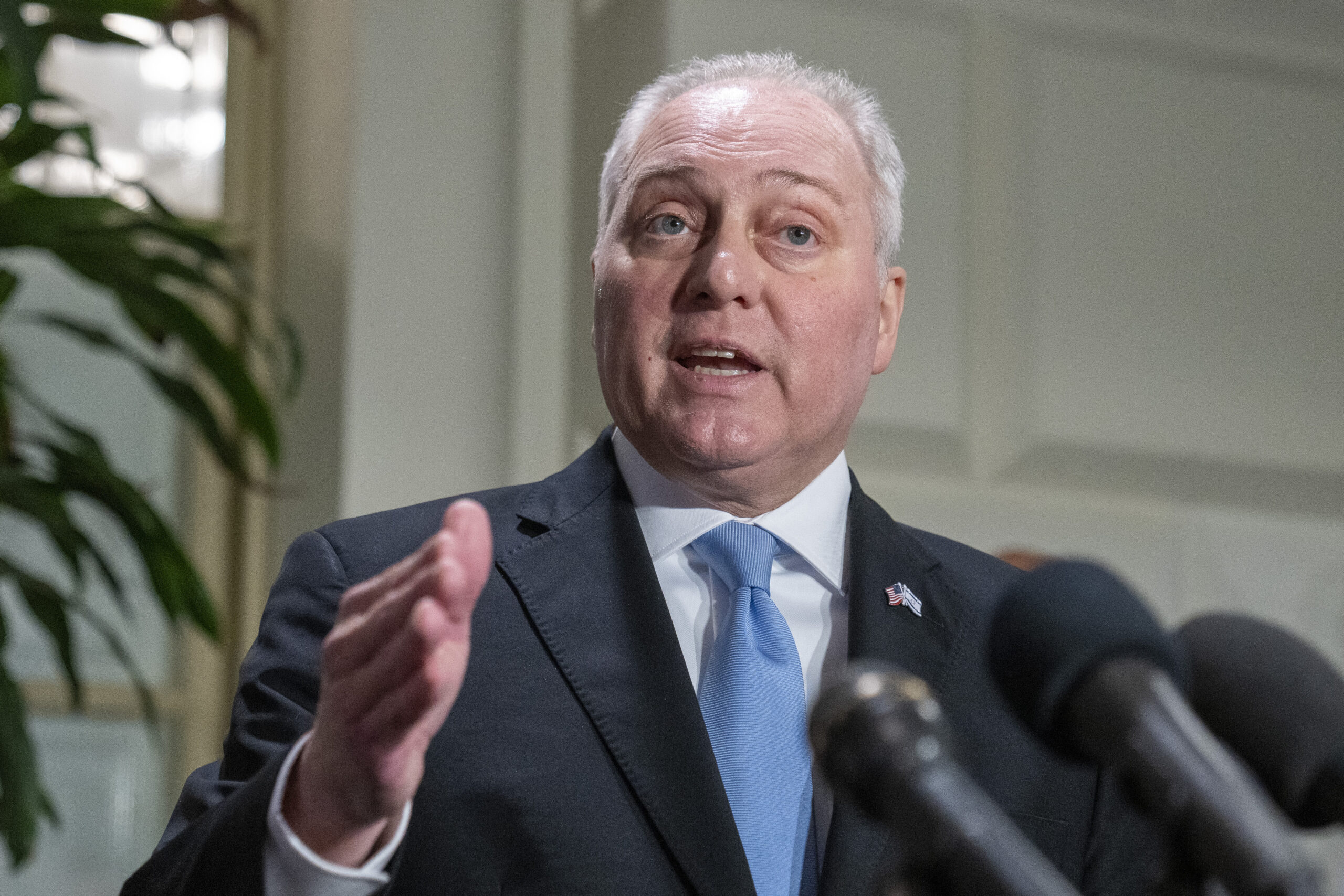Bloated federal funding bill is scrapped after Trump-boosted revolt, Rep. Scalise confirms