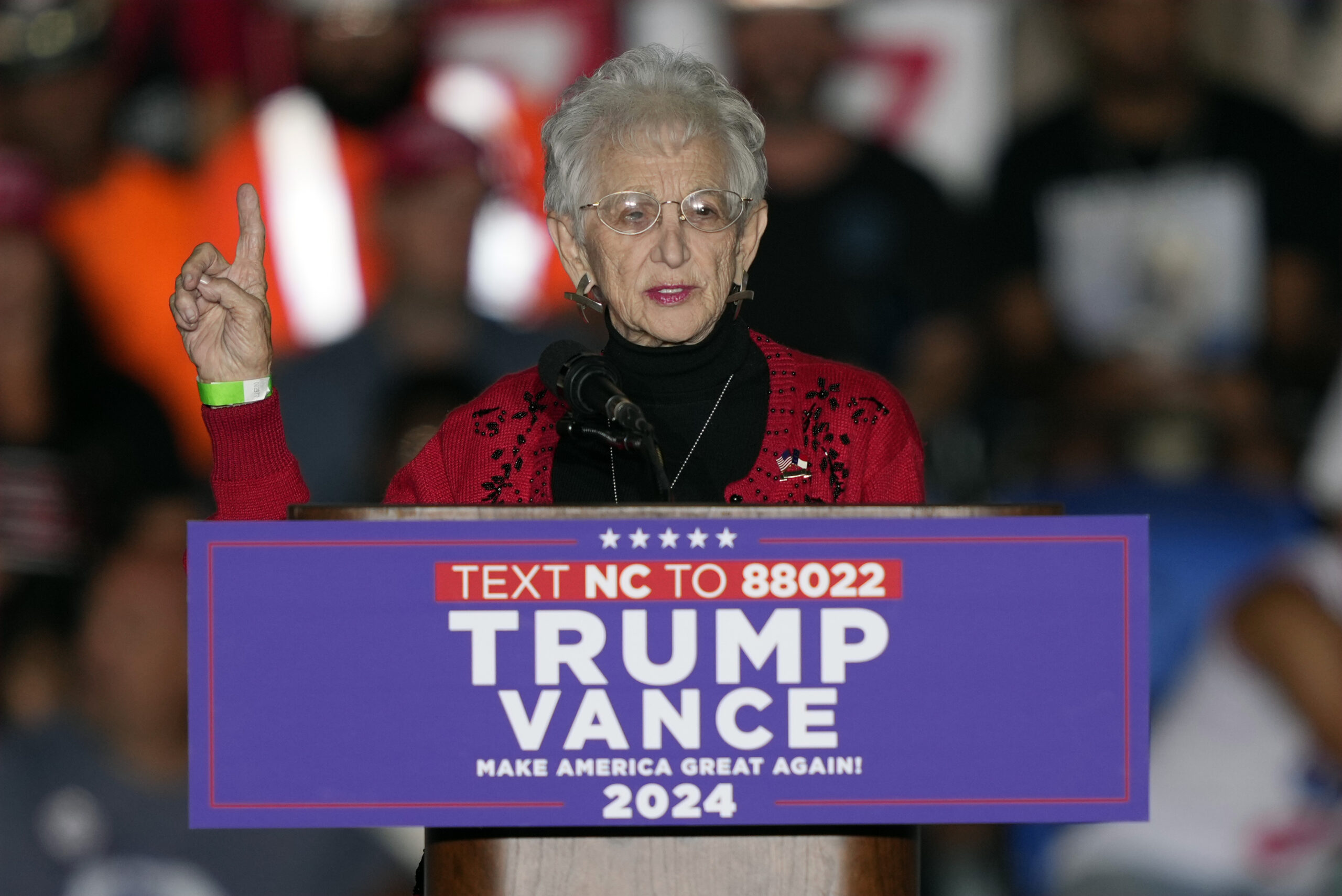 House education chair demands Biden admin nix ‘blatantly illegal’ latest student loan scheme
