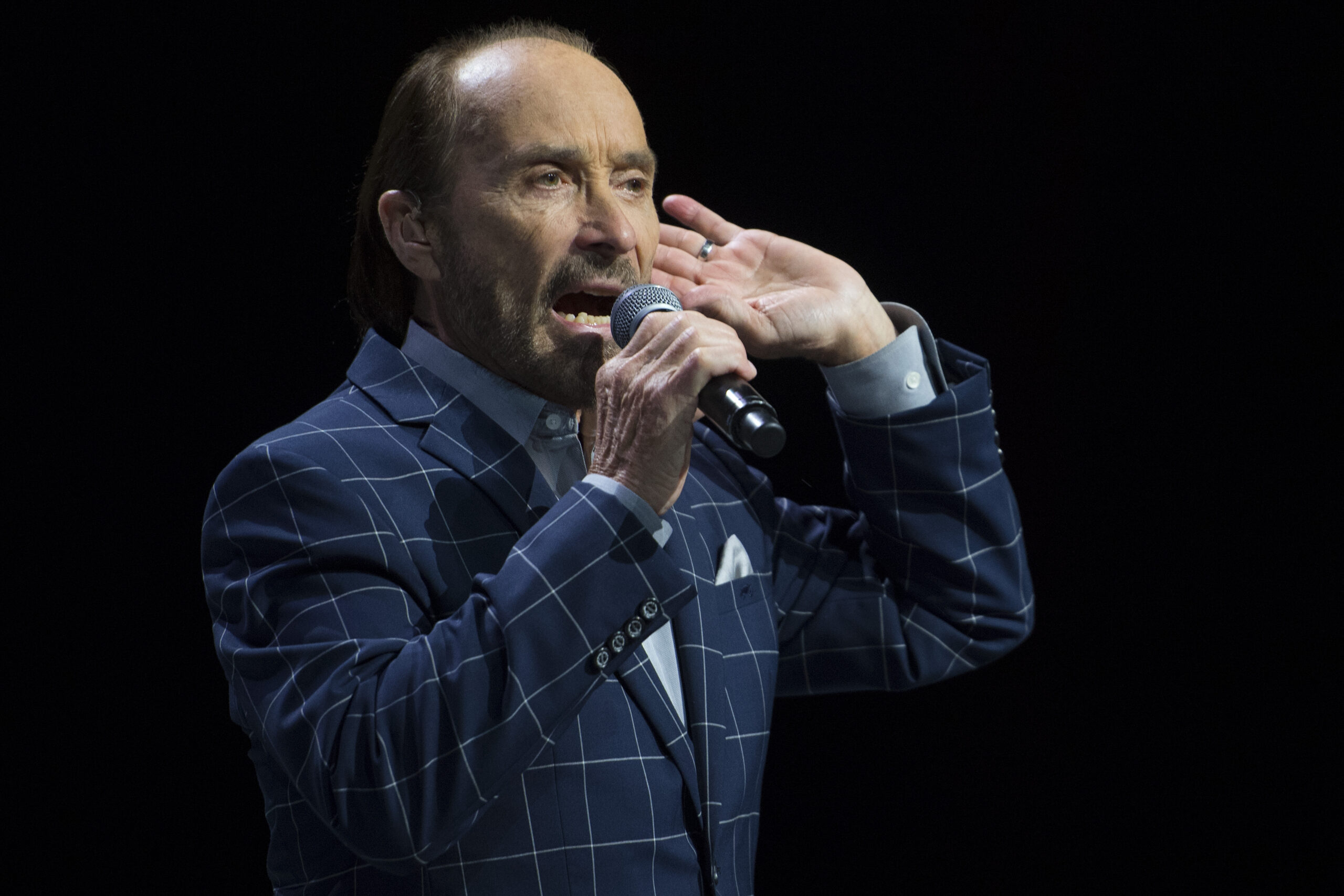 ‘God Bless the USA’ singer Lee Greenwood defends inauguration performer Carrie Underwood from haters: ‘Stop this negative crap’