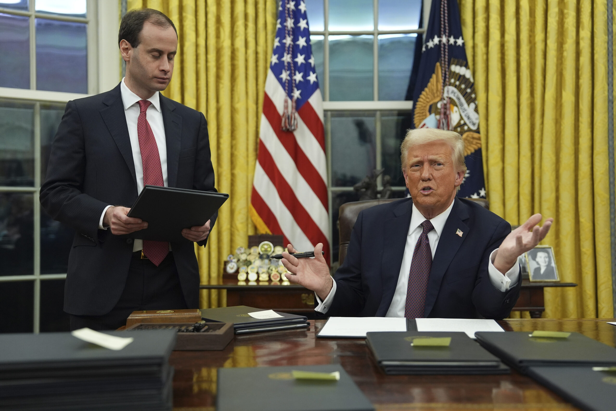 Trump signs executive order to salvage TikTok