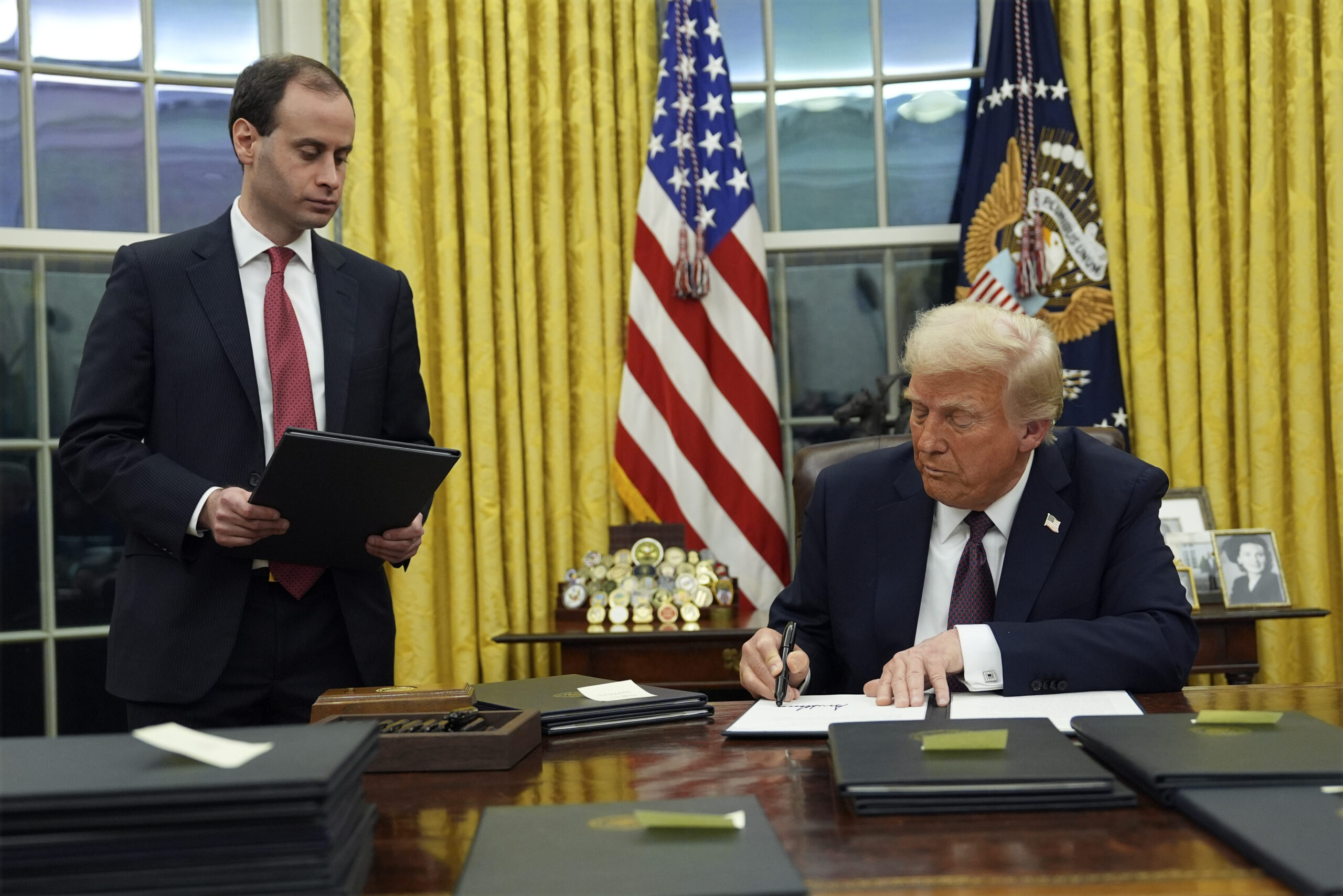 Trumponomics returns as new prez signs blitz of orders to scrap EV mandate, tackle inflation, withdraw from Paris Agreement