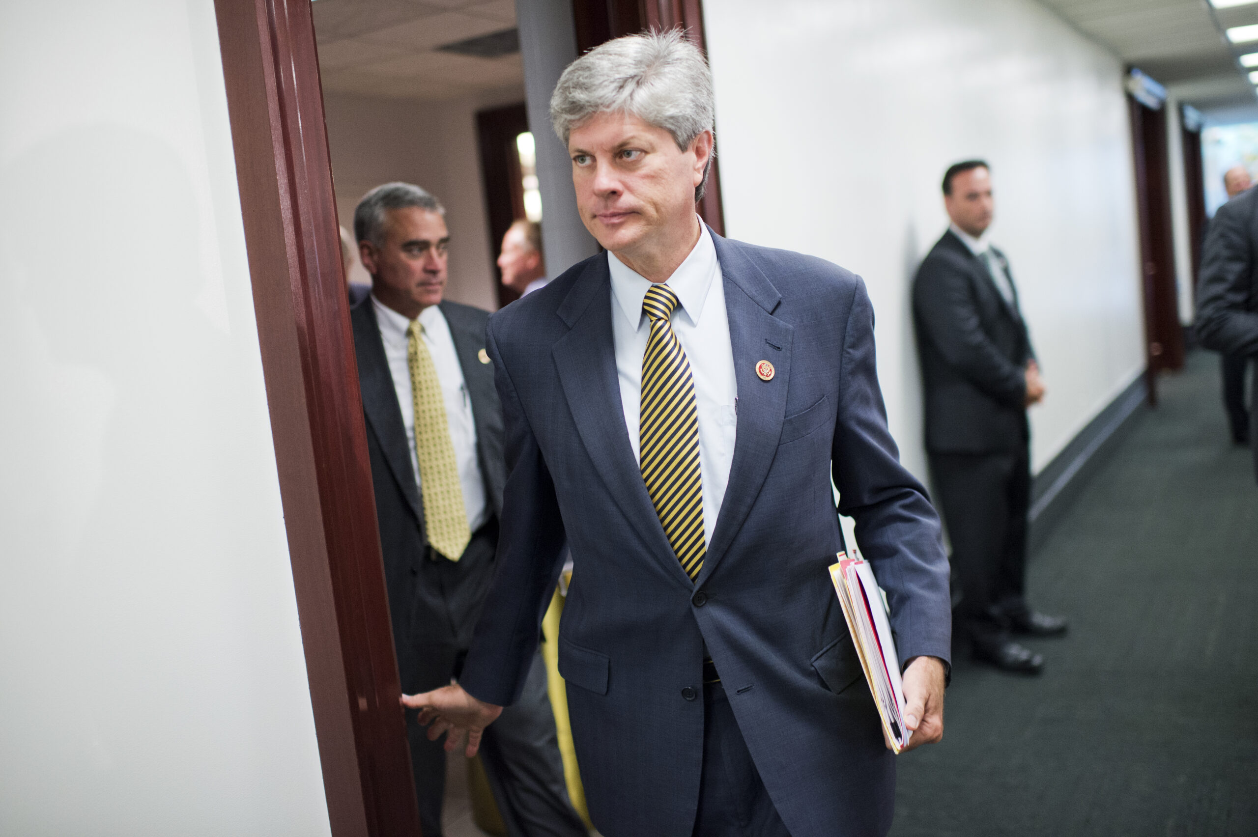 Feds agree to drop case against former GOP Rep. Jeff Fortenberry one year after guilty verdict tossed