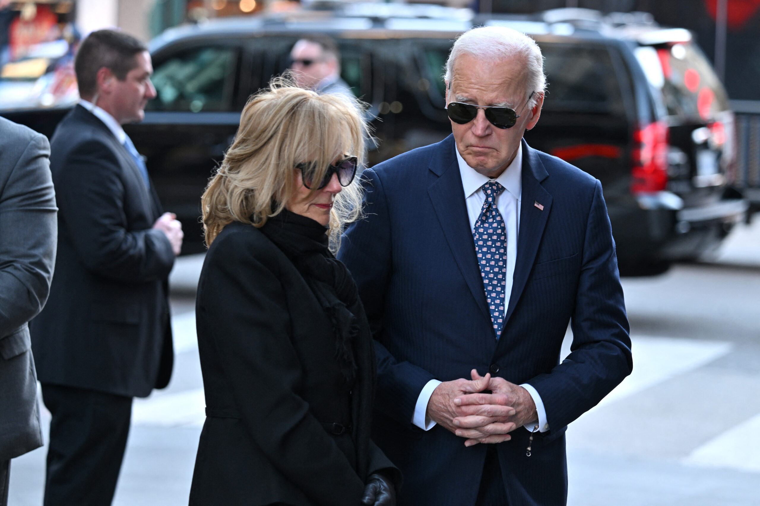 Biden pays tribute to New Orleans terror attack victims at makeshift shrine on Bourbon Street
