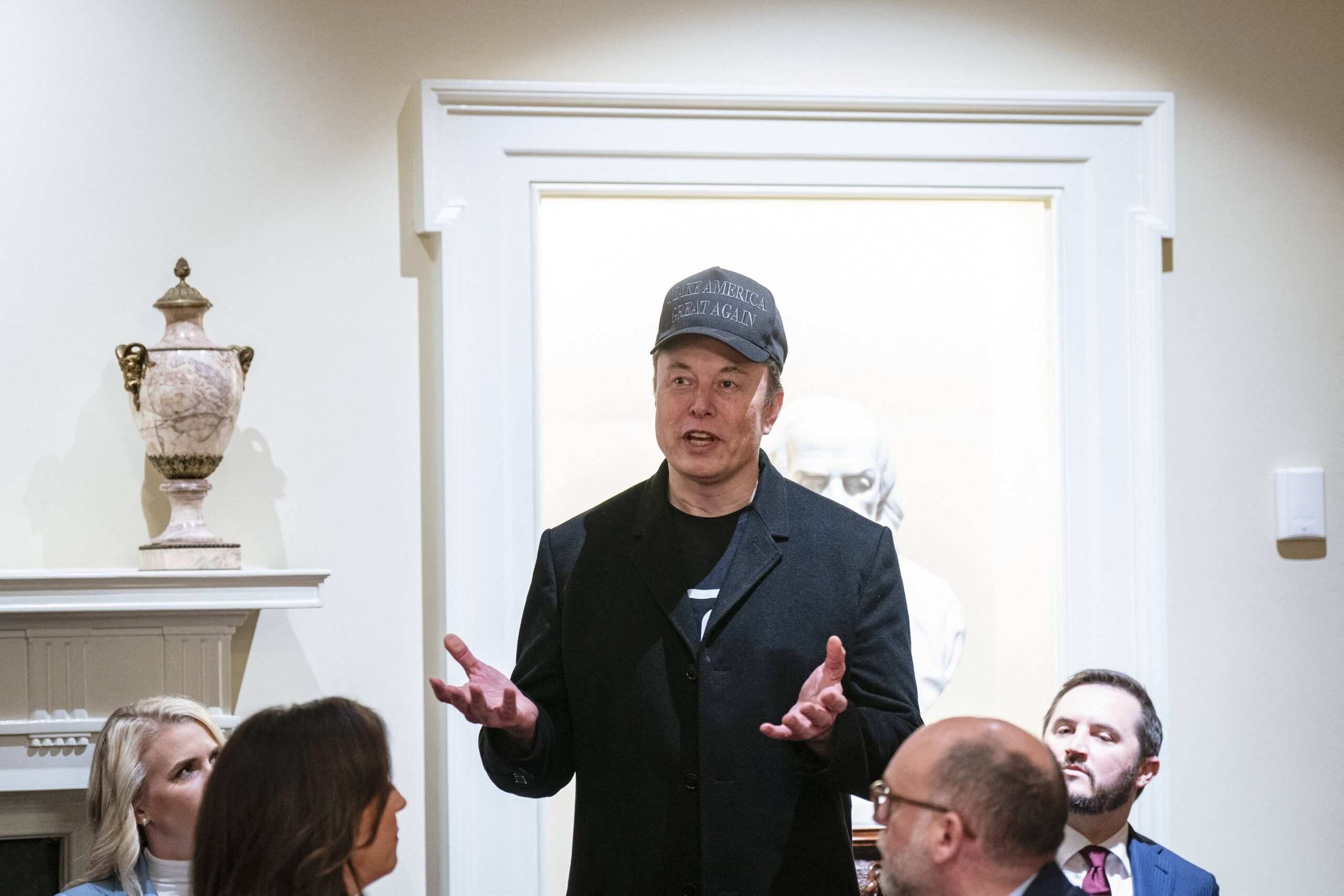 Elon Musk floats pay hikes for Congress, top government workers to fight temptation for corruption