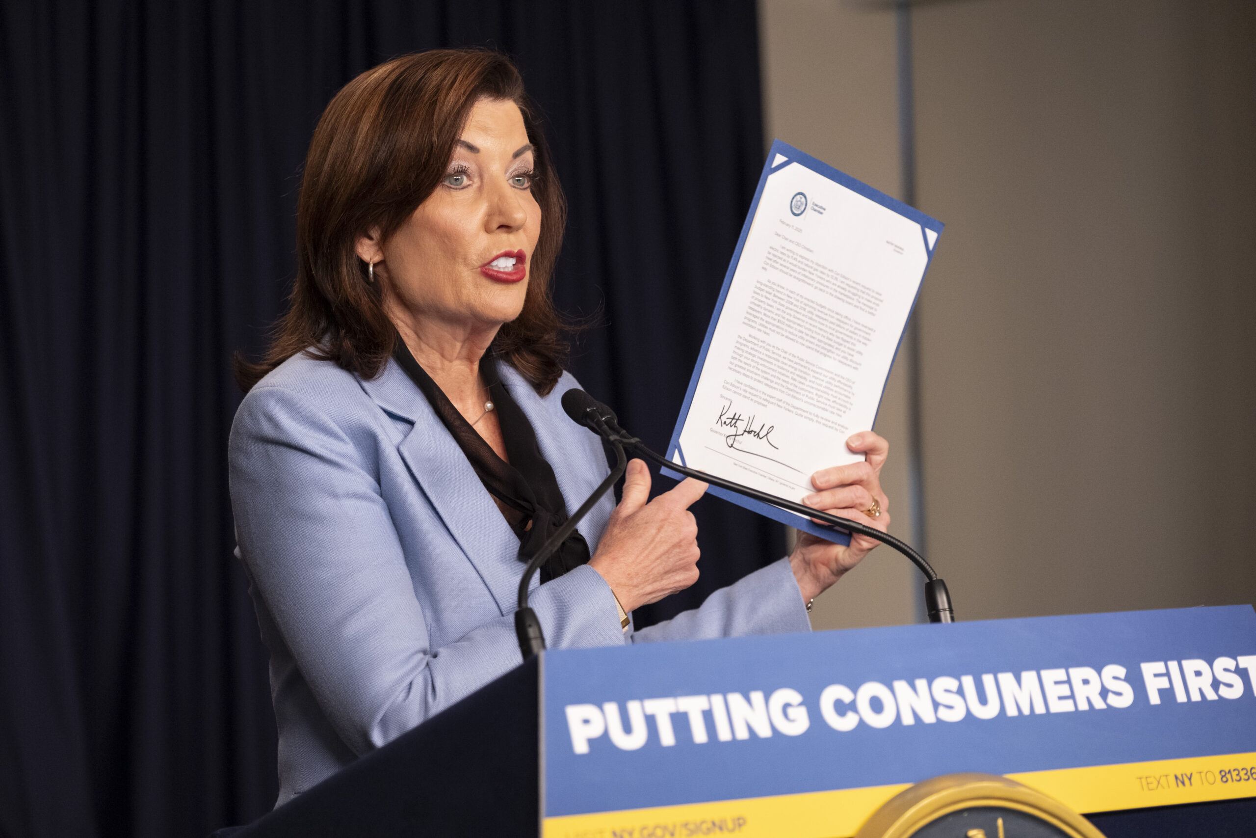 Hochul references Post story to blast Con Edison over ‘shocking’ rate hikes — but offers few solutions as locals caught in crosshairs