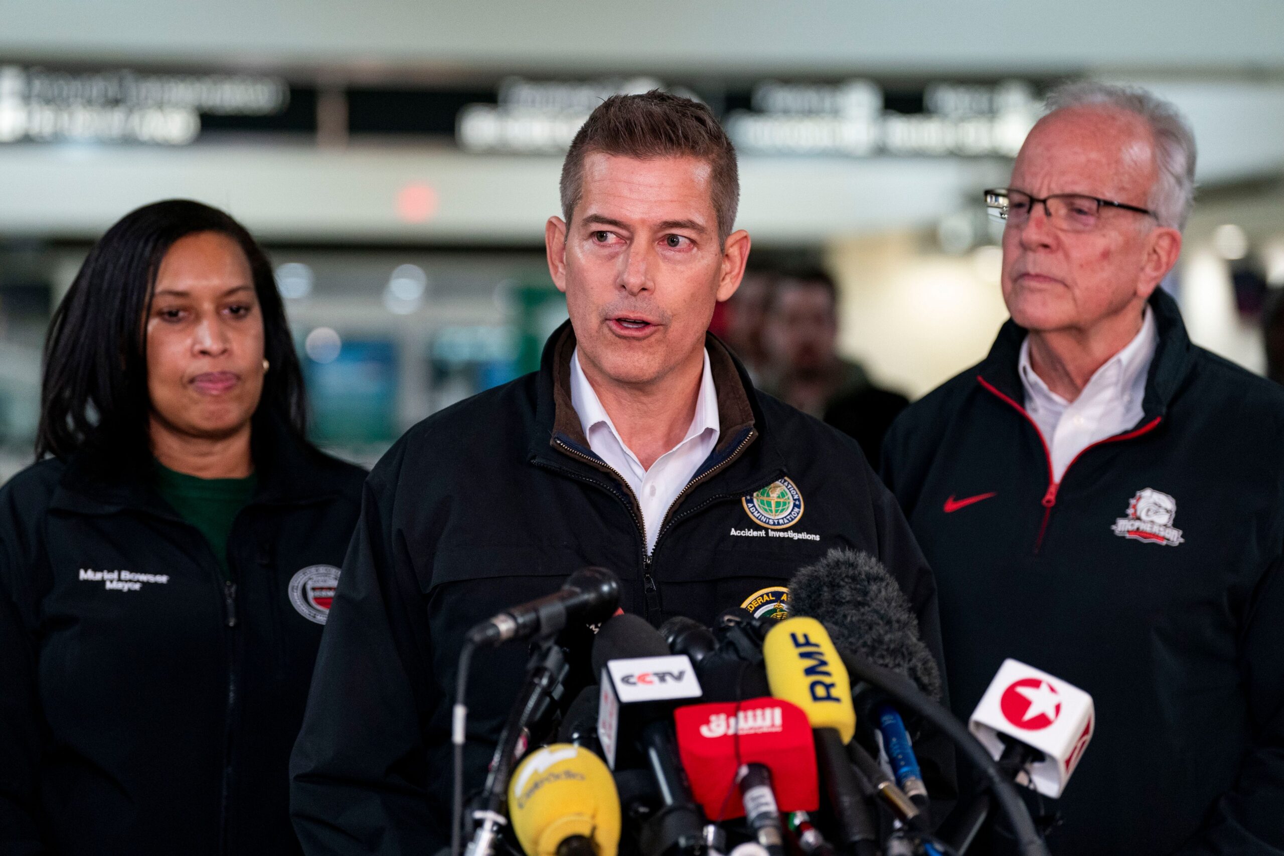 Transportation chief Sean Duffy claims department traded core mission for DEI, vows to add air traffic controllers