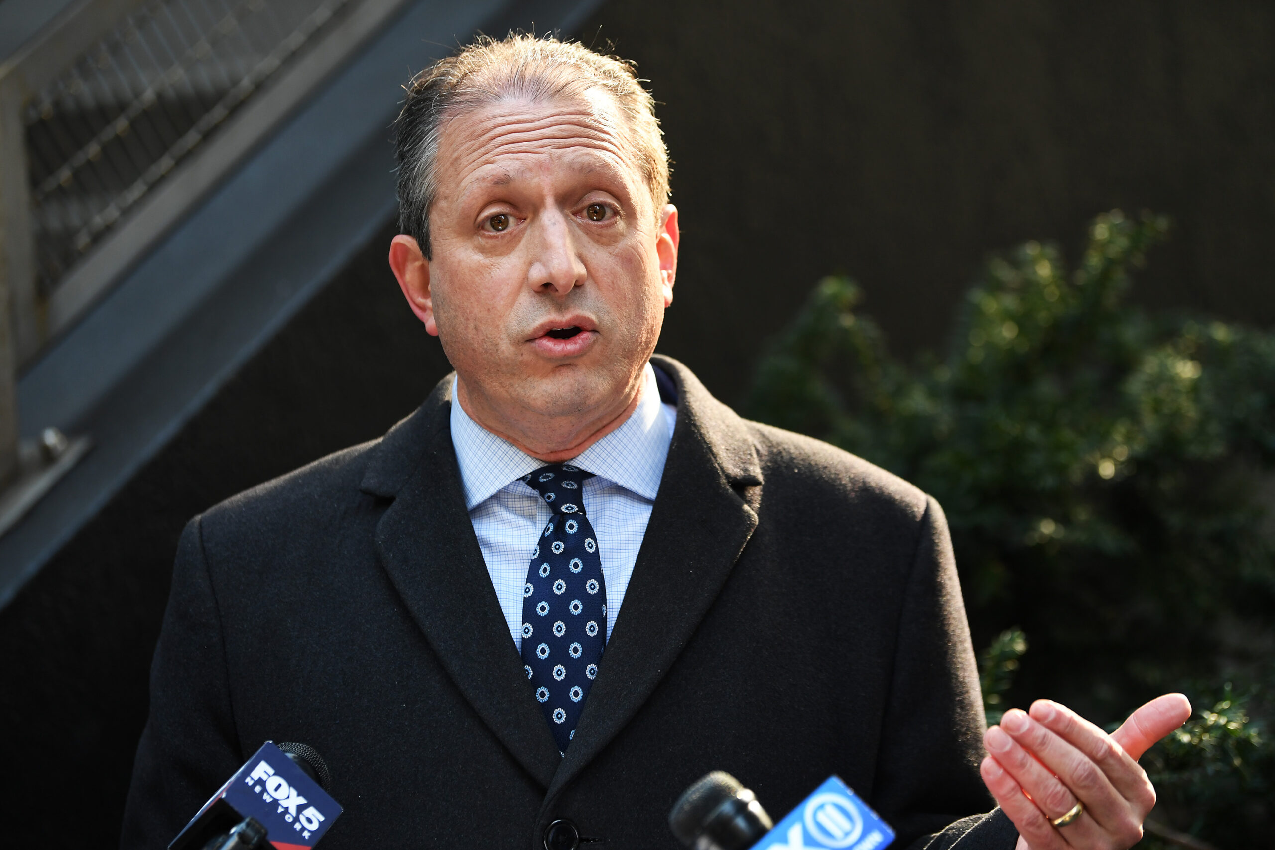 EYES WIDE SHUT: Woke mayoral candidate Brad Lander caught ‘napping’ at NAACP icon Hazel Dukes’ funeral
