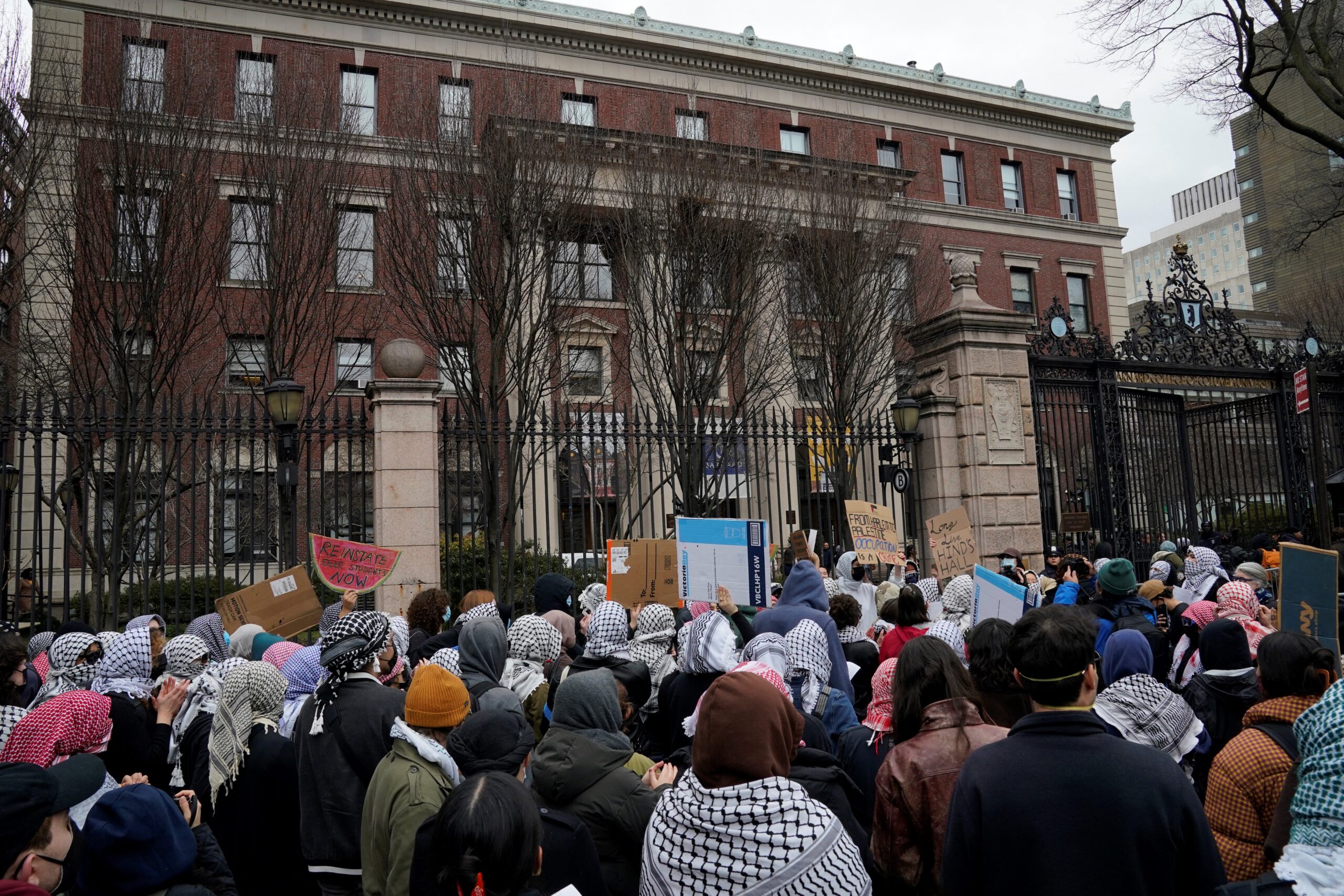 Columbia, Barnard ordered to refrain from turning over student disciplinary records until Mahmoud Khalil hearing
