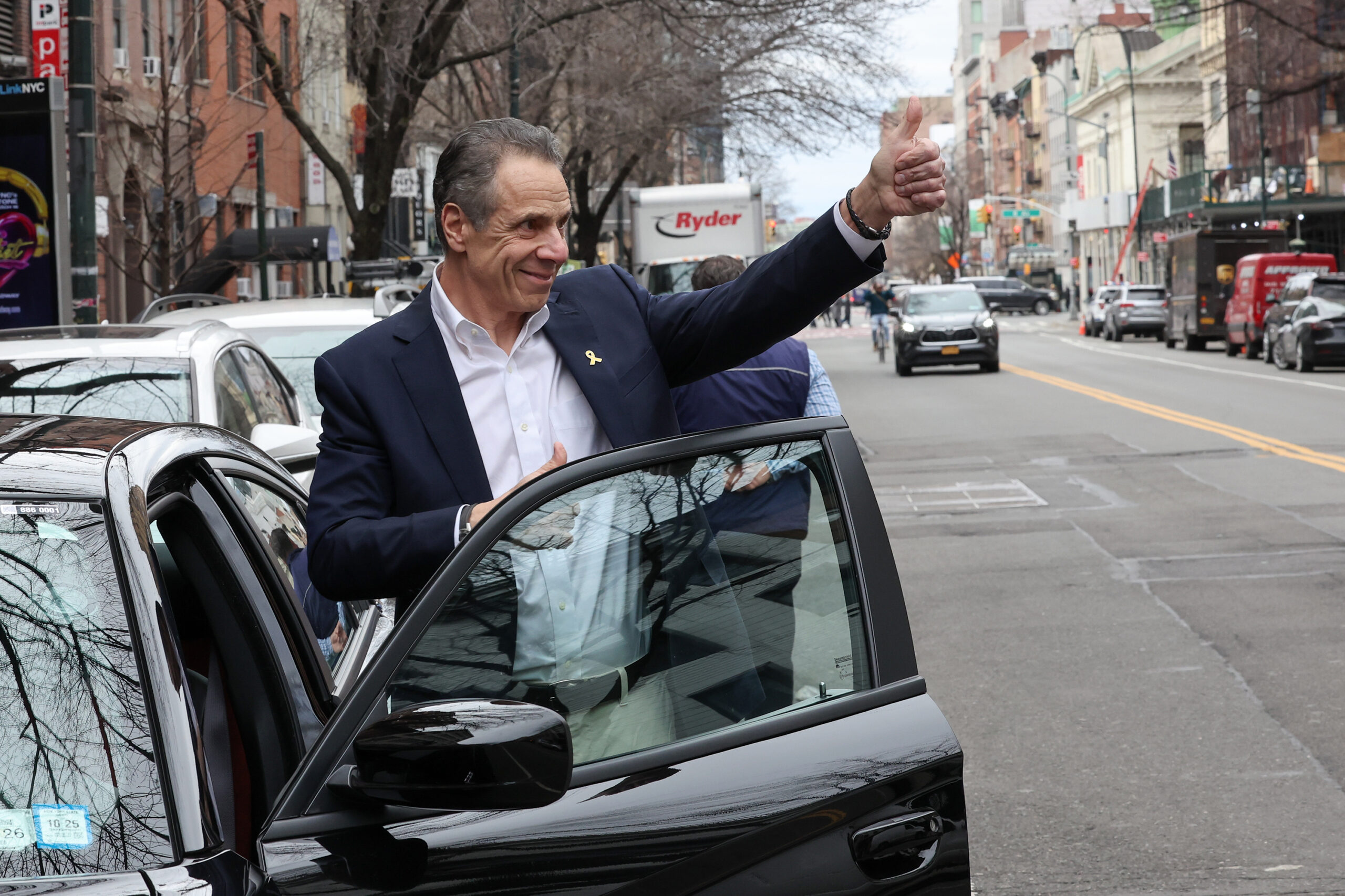 Cuomo dominates again in new NYC poll — but Democratic Socialist Zohran Mamdani surges into second place