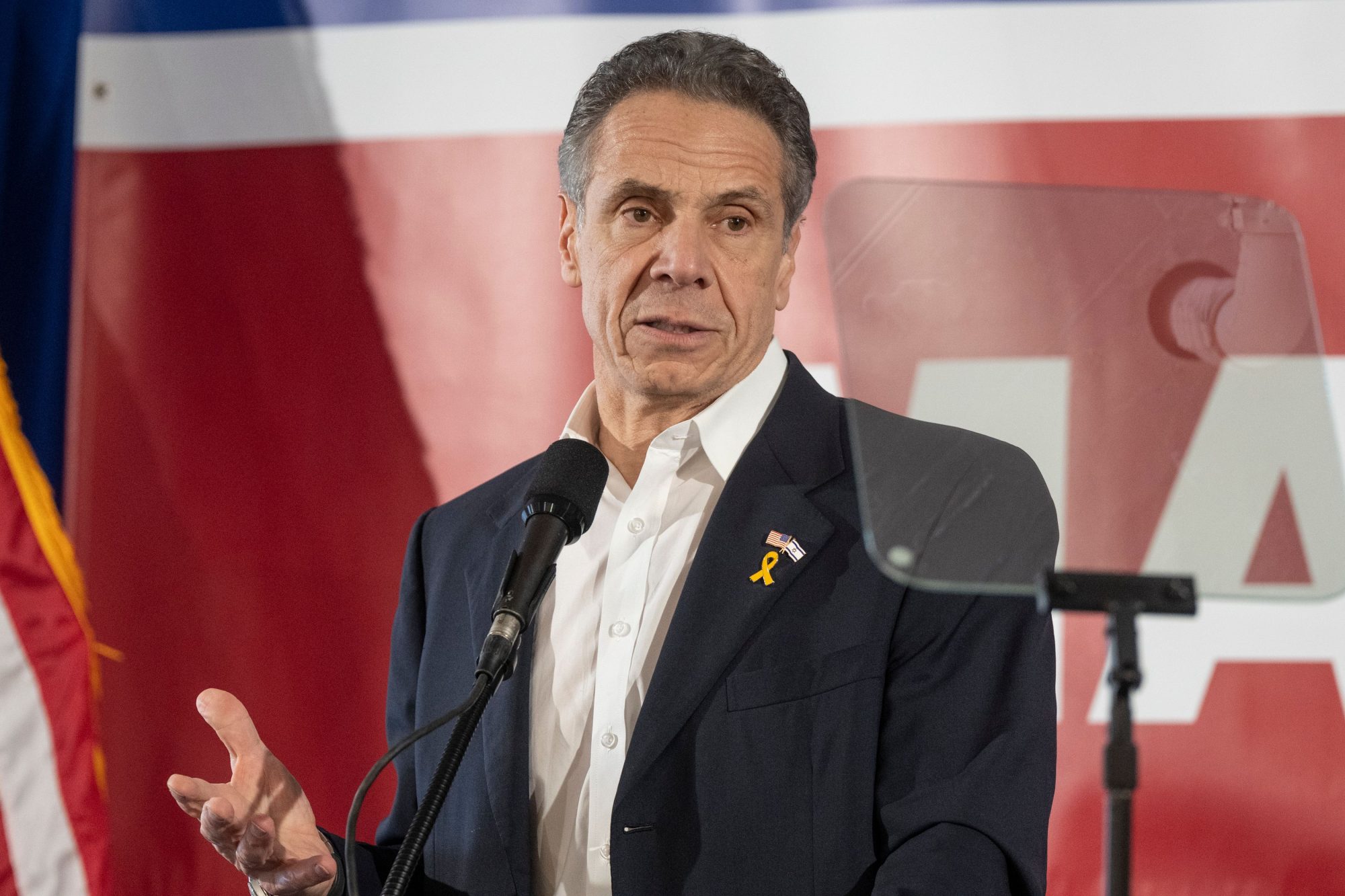 Pictures of Andrew Cuomo with former terror PLO leader Yasser Arafat resurface as ex-gov makes bid for NYC mayor