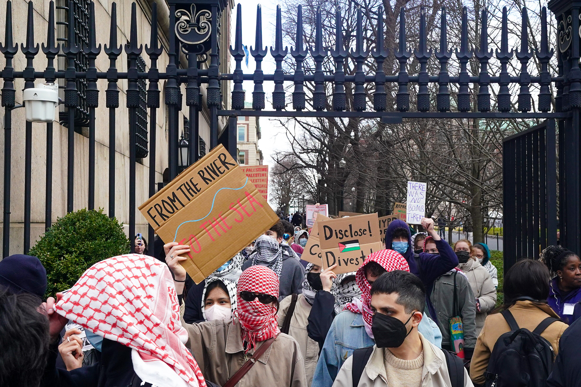Columbia University may bow to Trump’s demands over campus antisemitism as $400M federal funding deadline looms: report