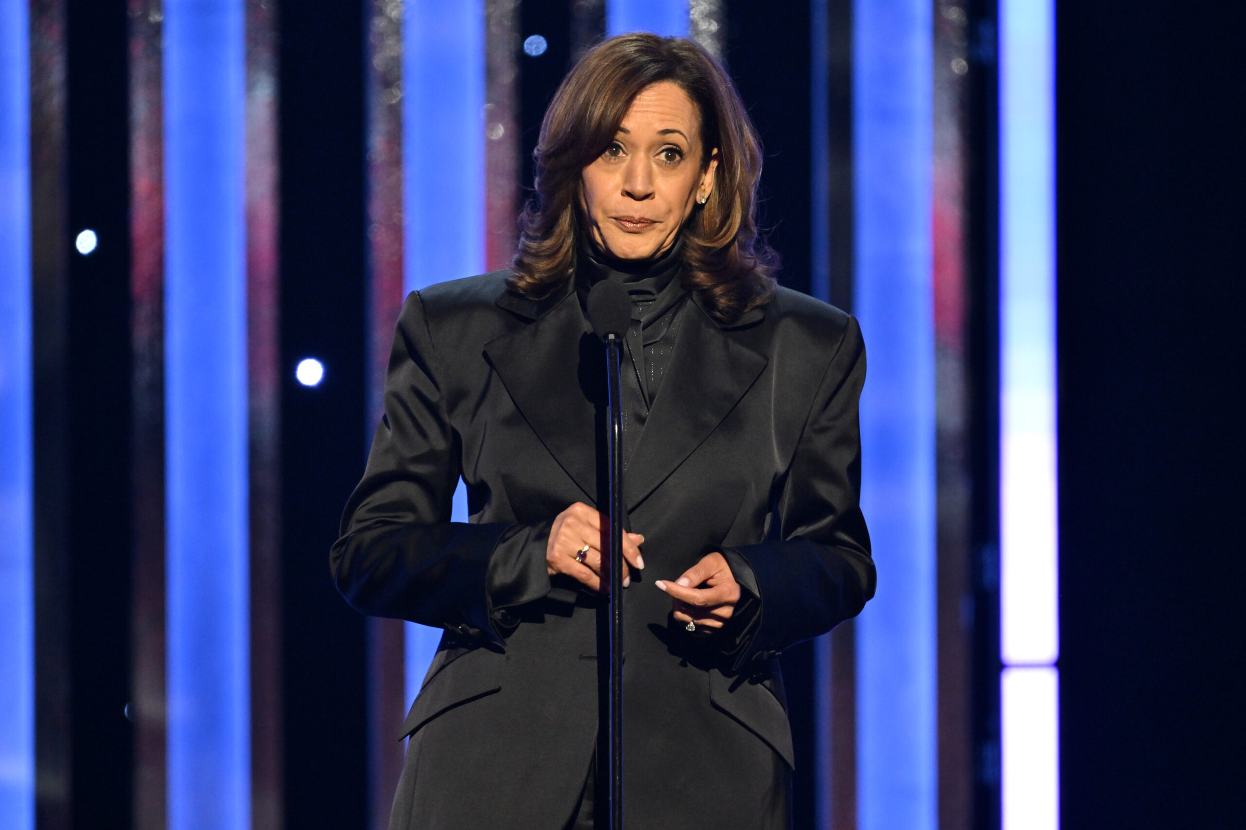 Kamala Harris sets deadline for decision on her political future: report