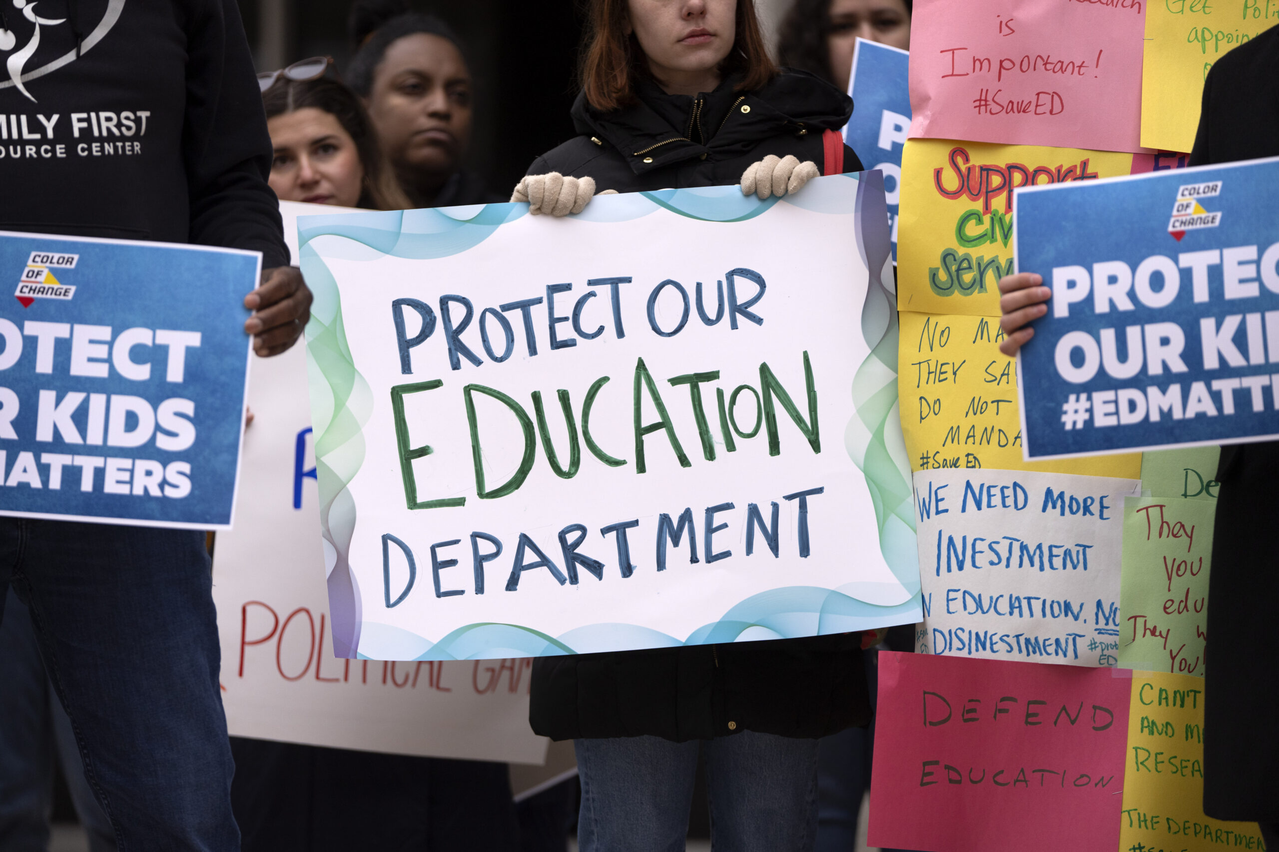 Donald Trump to sign order aimed at eliminating Education Department