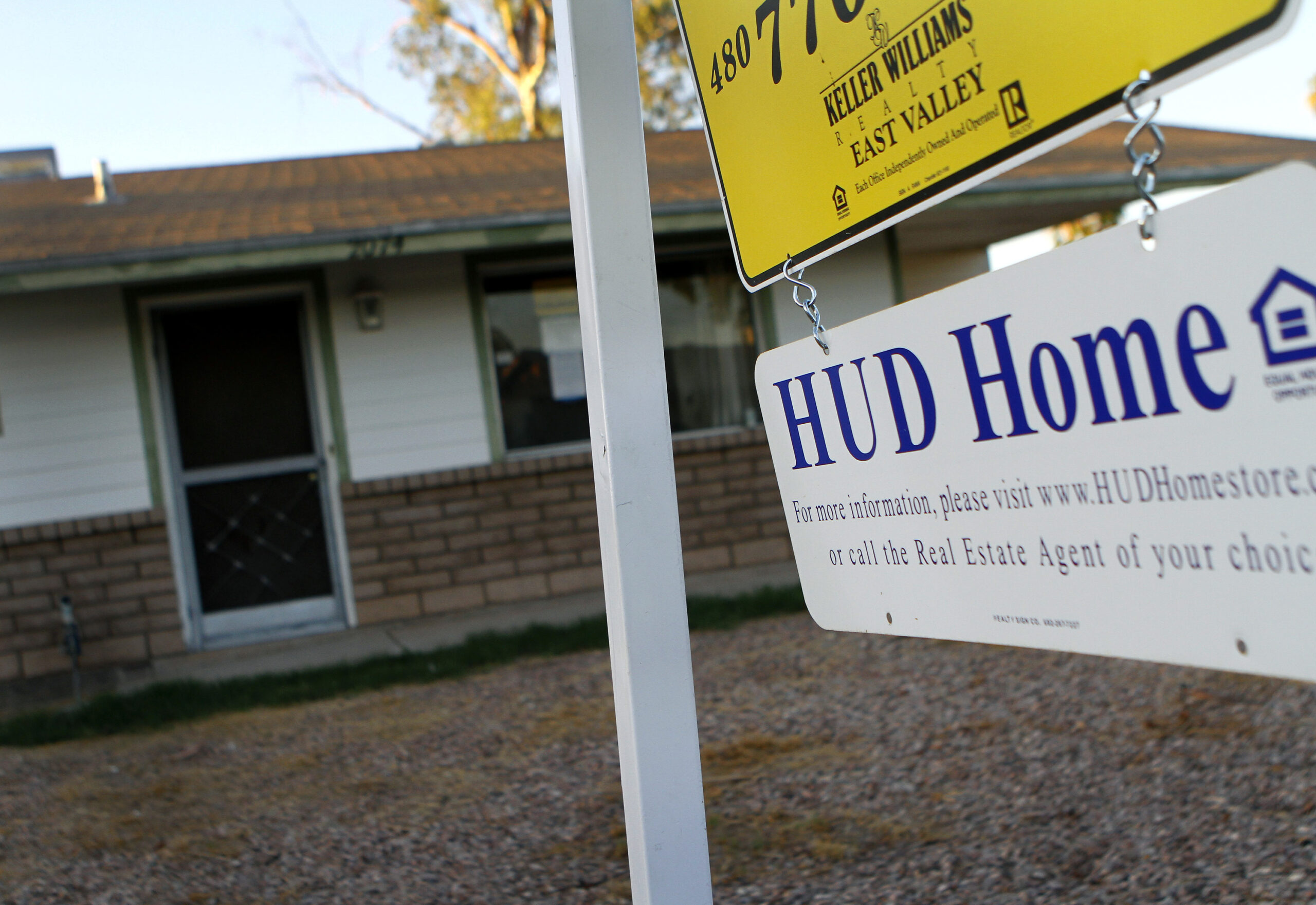 Trump admin bars illegal migrants and non-permanent residents from receiving taxpayer-backed mortgages 