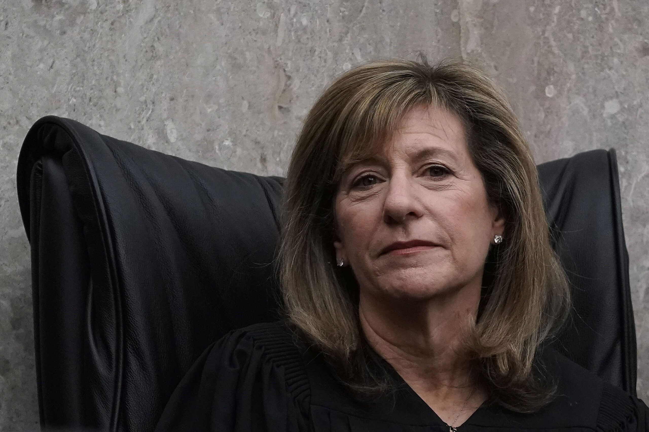 Judge rules head of watchdog agency must keep his job, says Trump’s bid to oust him was unlawful