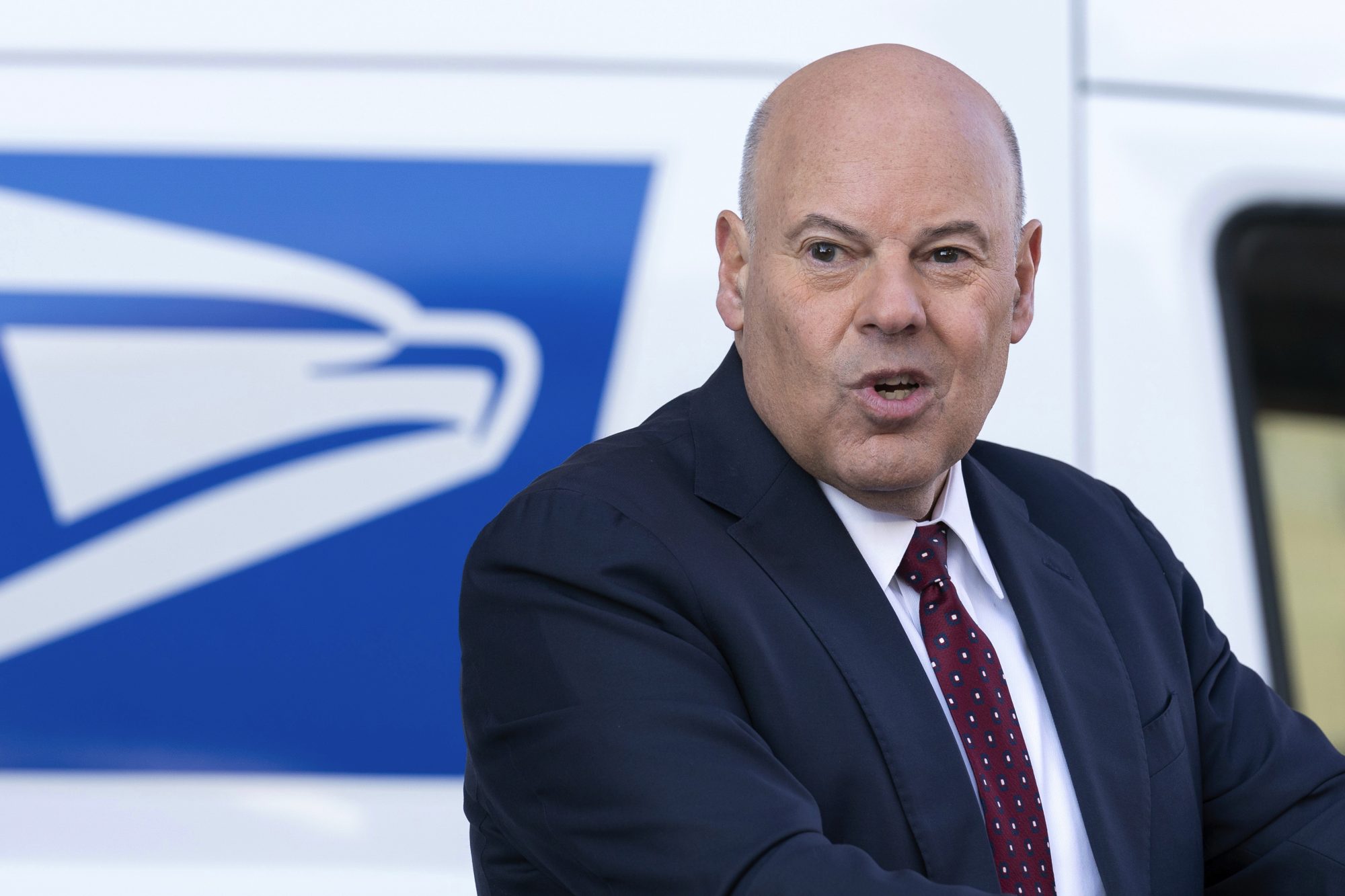 Postmaster General Louis DeJoy stepping down immediately – just days after DOGE deal