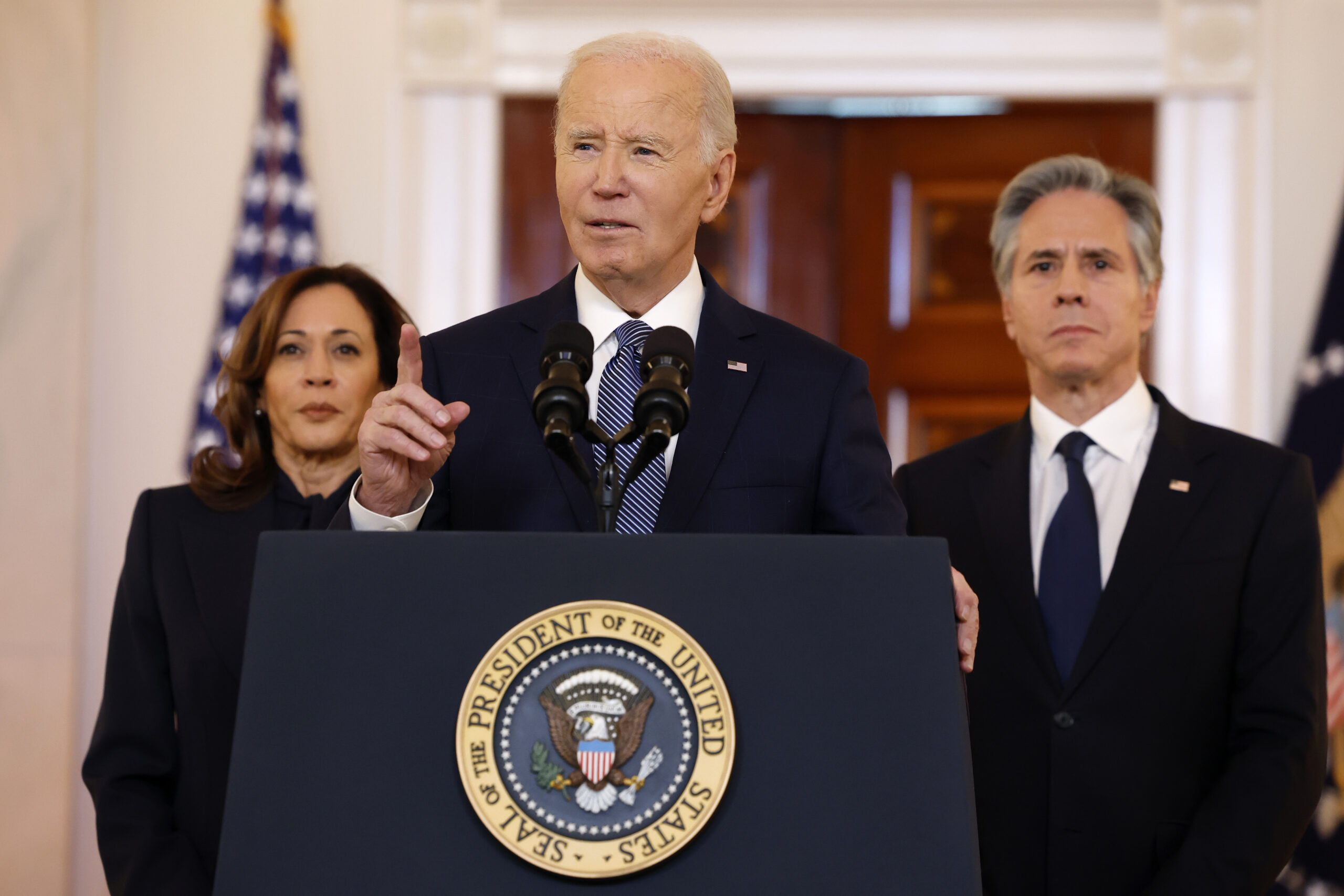 Biden used ‘autopen signature’ on many official WH docs, raising concerns over his awareness