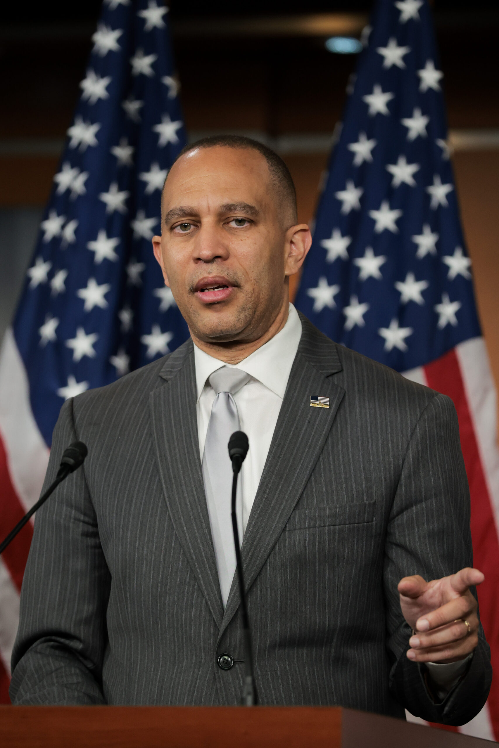 House Minority Leader Jeffries says GOP wouldn’t have passed Trump budget agenda without ‘tragic’ Dem deaths