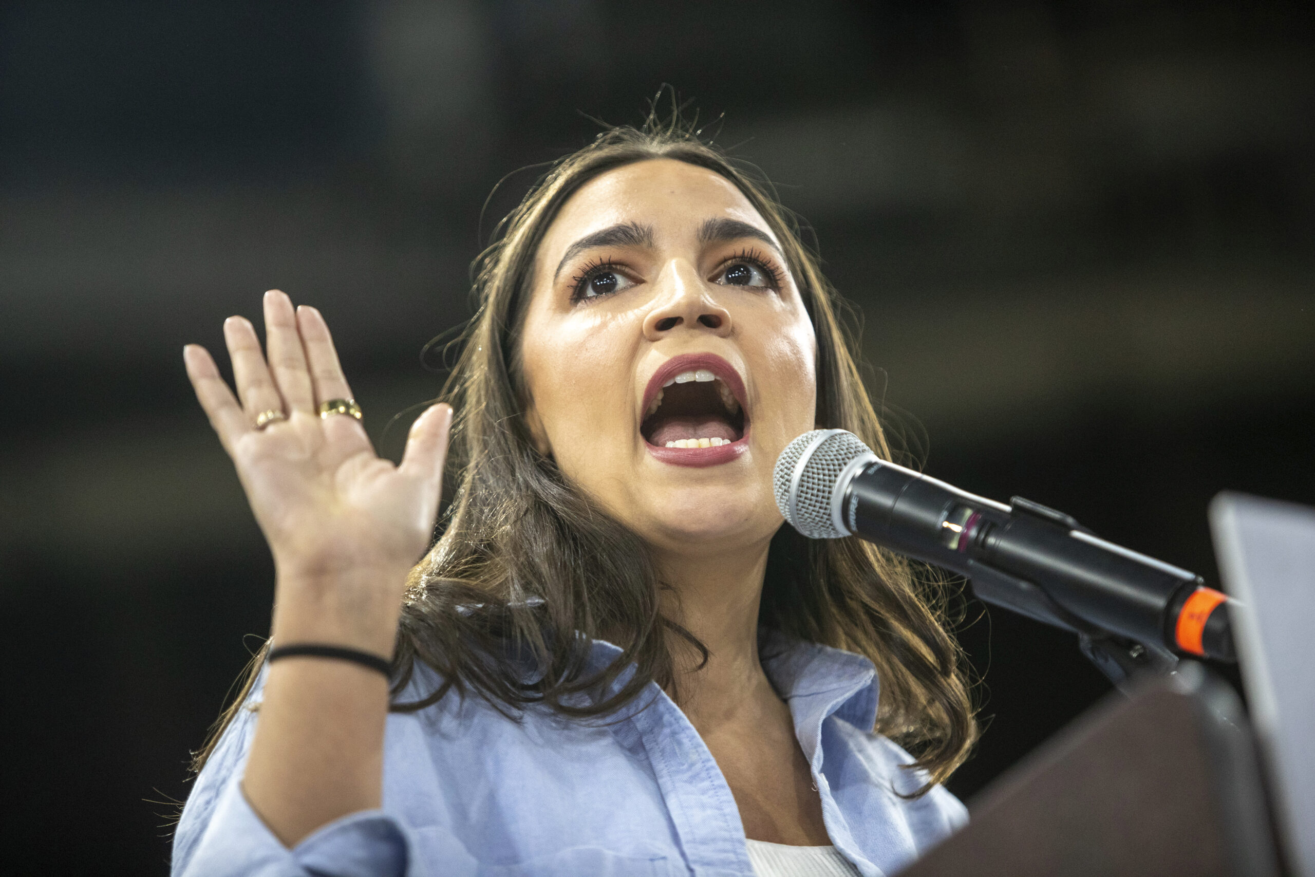 Social media erupts after AOC debuts another ‘strange’ accent at rally: ‘Kamala’s playbook’