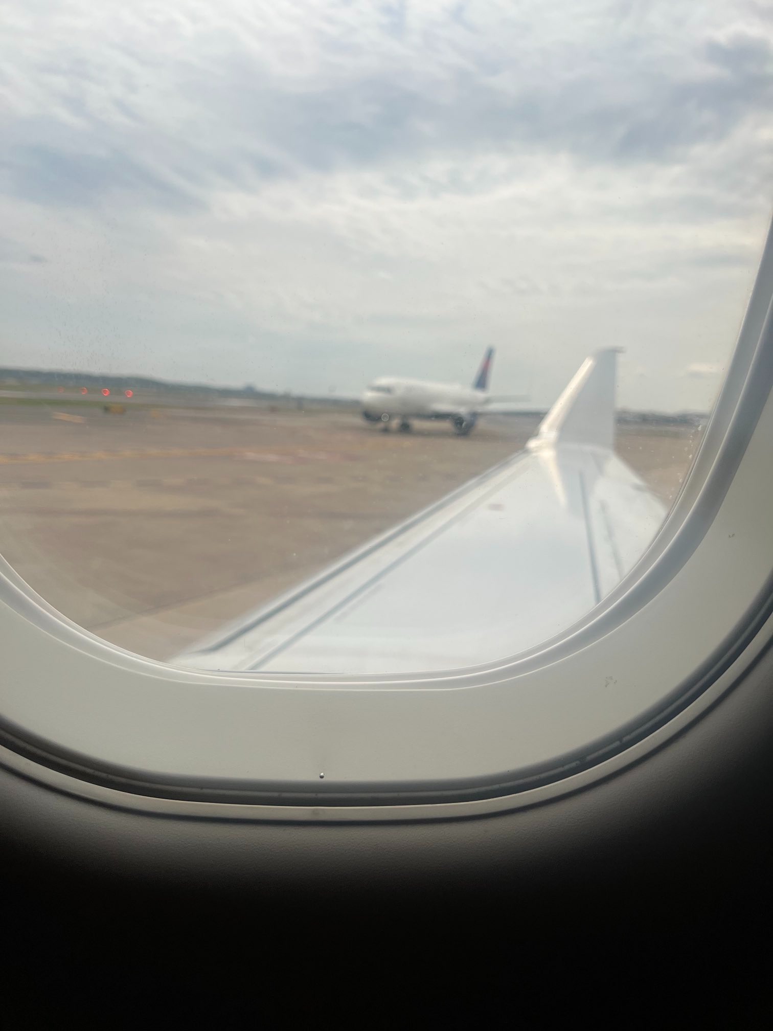 Plane carrying NY, NJ reps involved in minor collision at DC airport just months after deadly midair tragedy