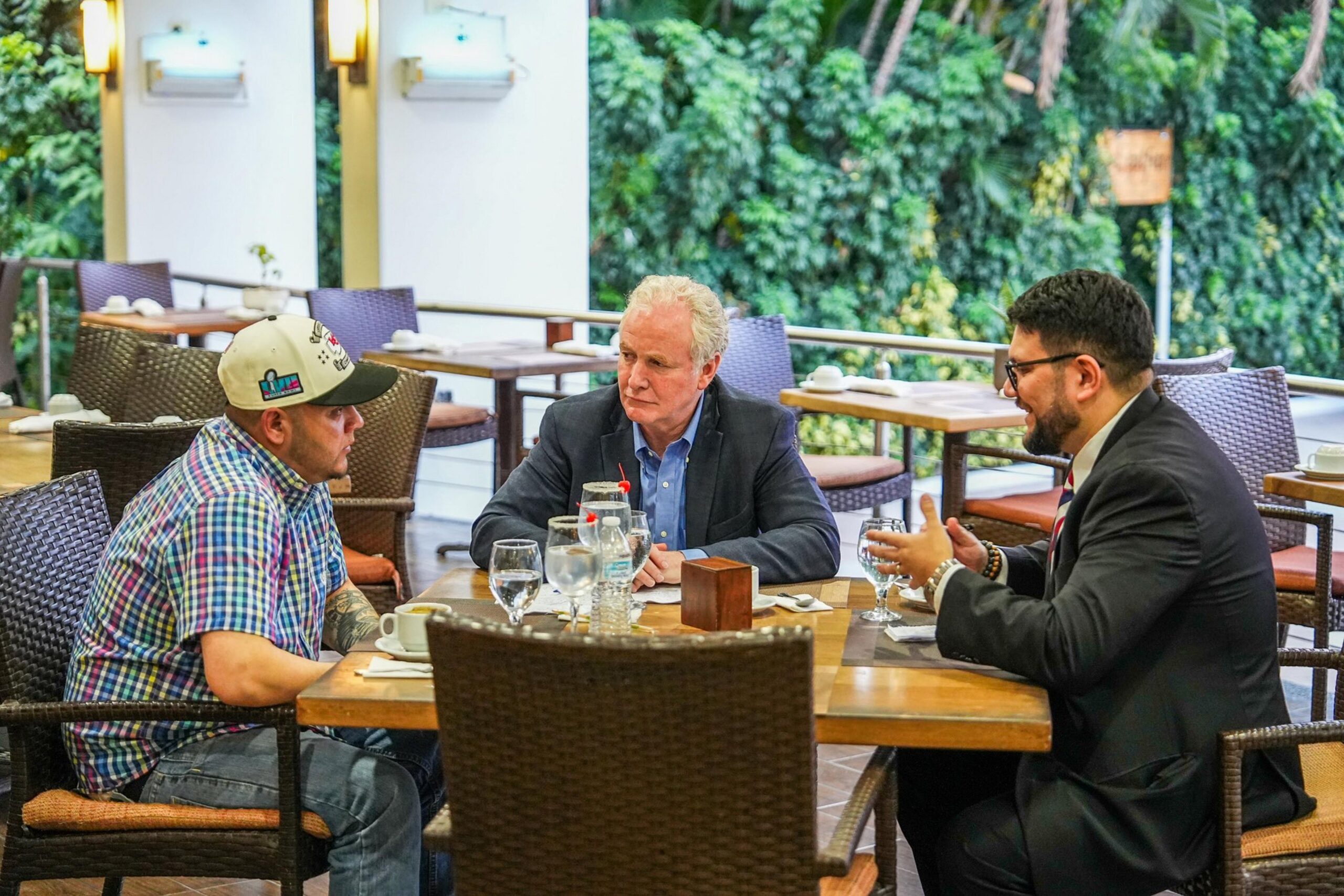 Sen. Chris Van Hollen claims margaritas were planted by El Salvador government during meeting with alleged MS-13 gangbanger Kilmar Abrego Garcia