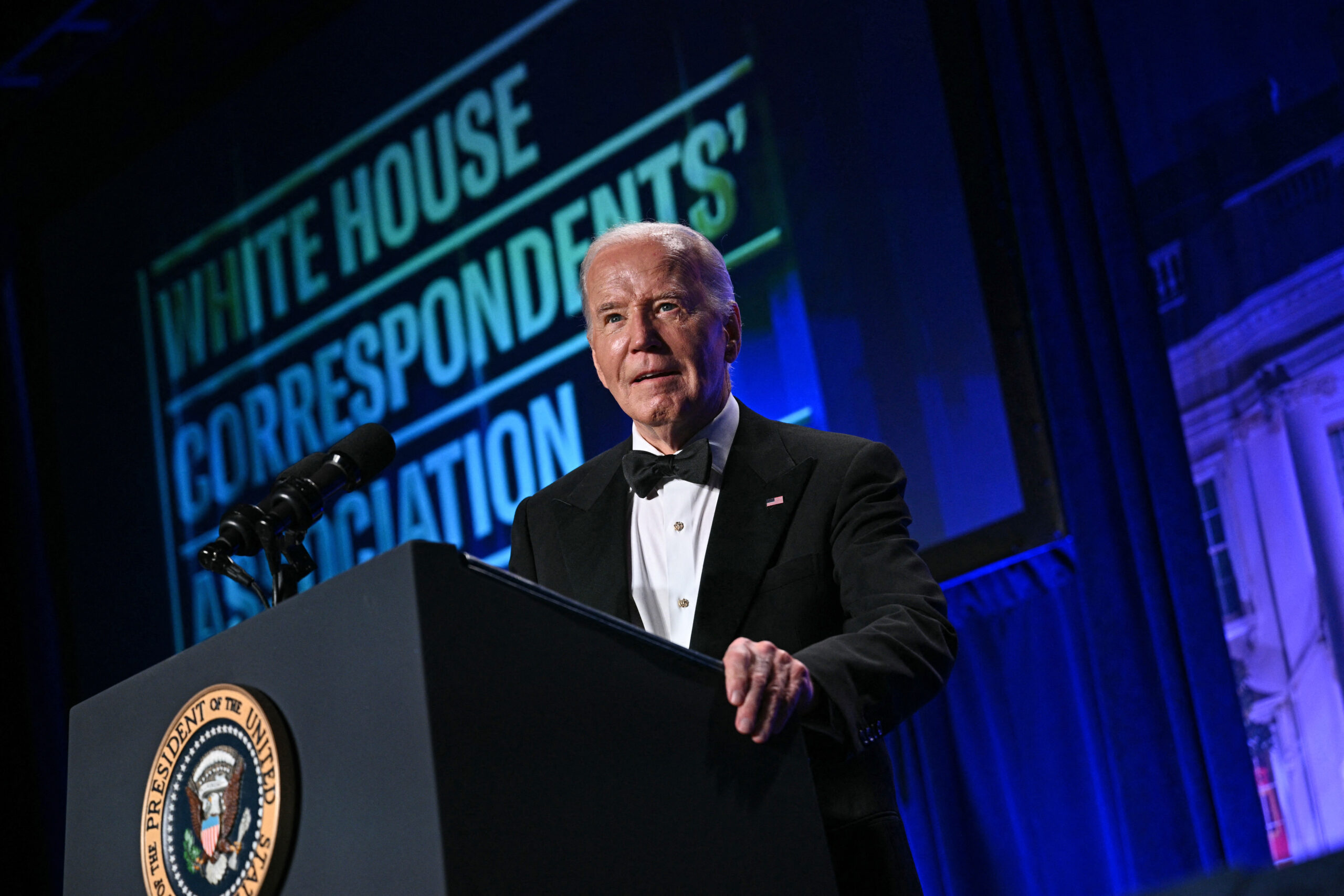 Reporter rips fellow journalists at White House Correspondents’ Dinner for failing to cover Biden’s decline