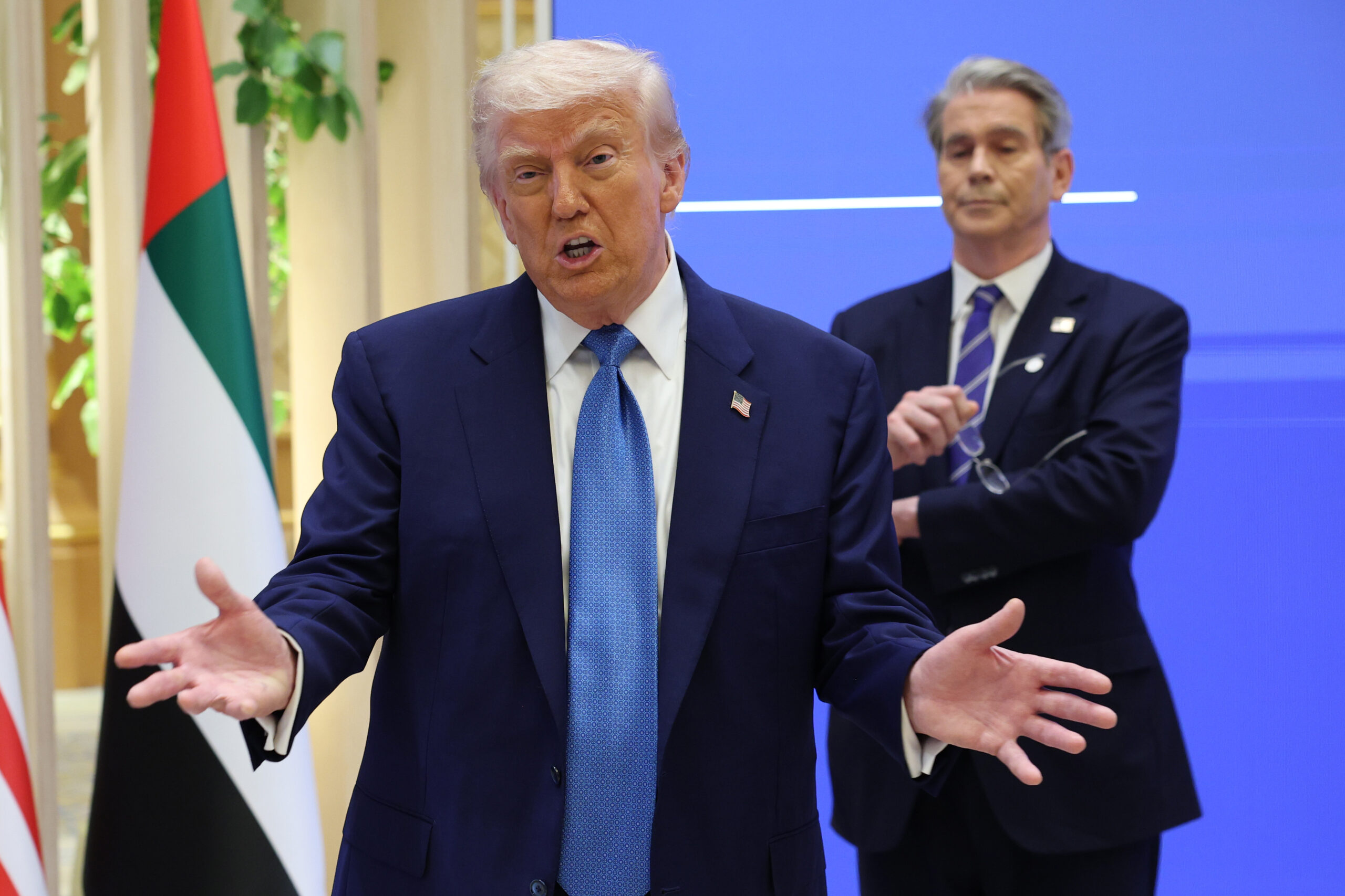 Trump gripes about aging Air Force One, declares ‘new ones are coming’ amid outcry over Qatar jet gift