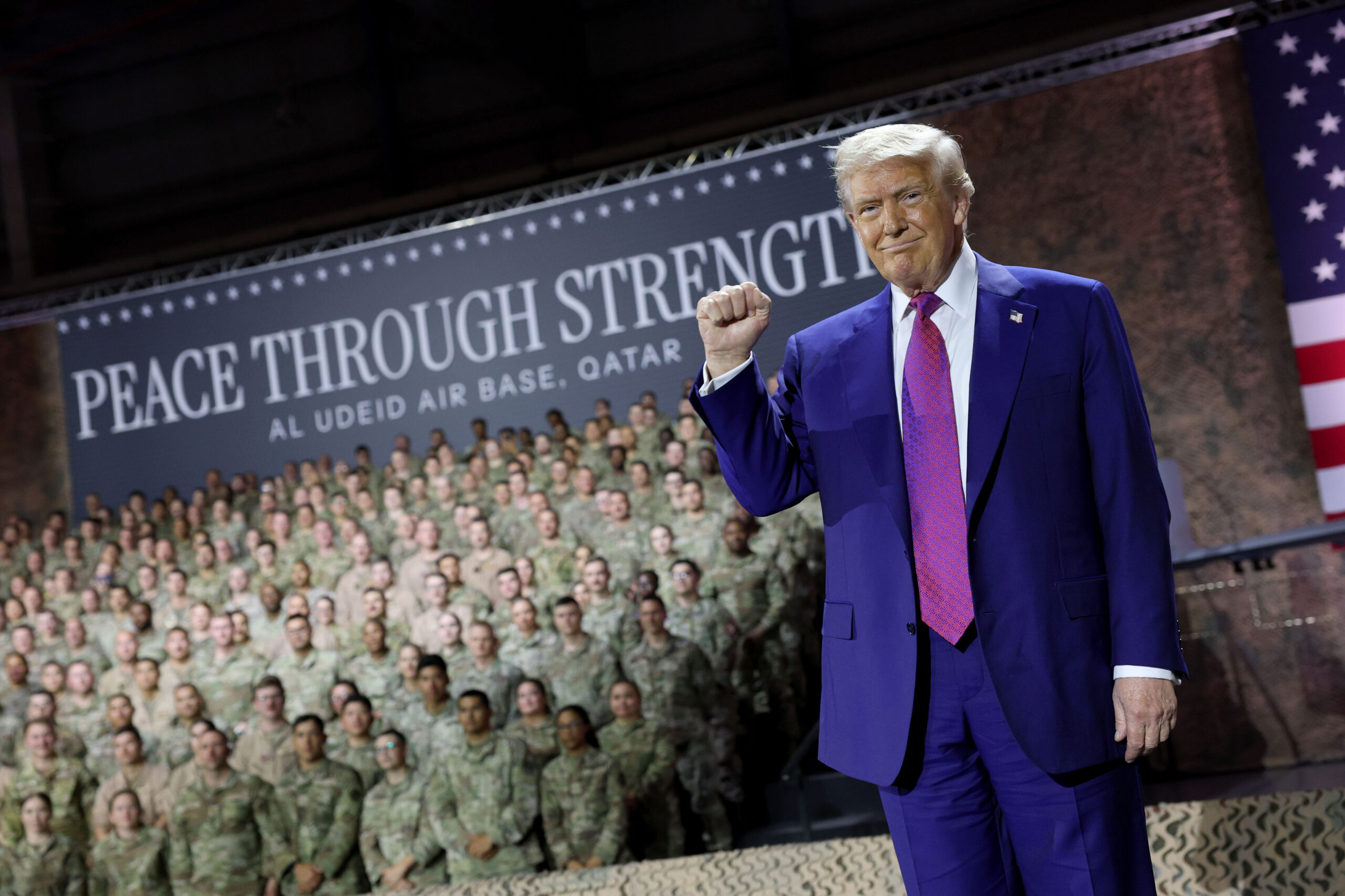 Podcaster Theo Von makes surprise appearance at Trump’s speech to troops in Qatar