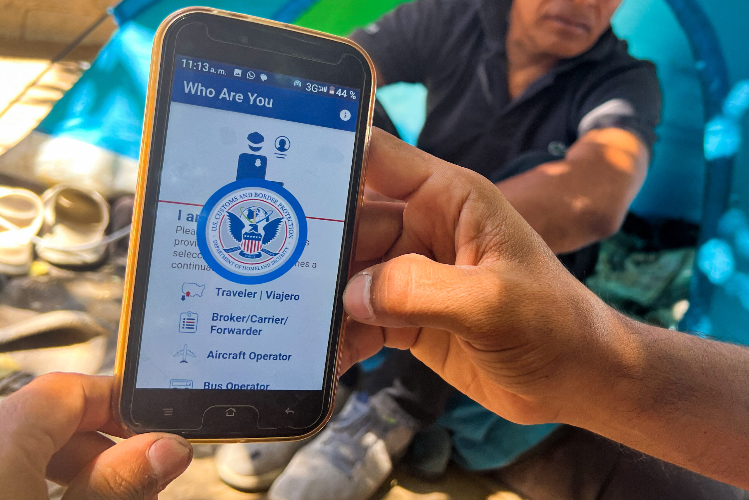 Trump admin set pay illegal migrants $1,000 to self-deport, DHS says it will save taxpayers a ton
