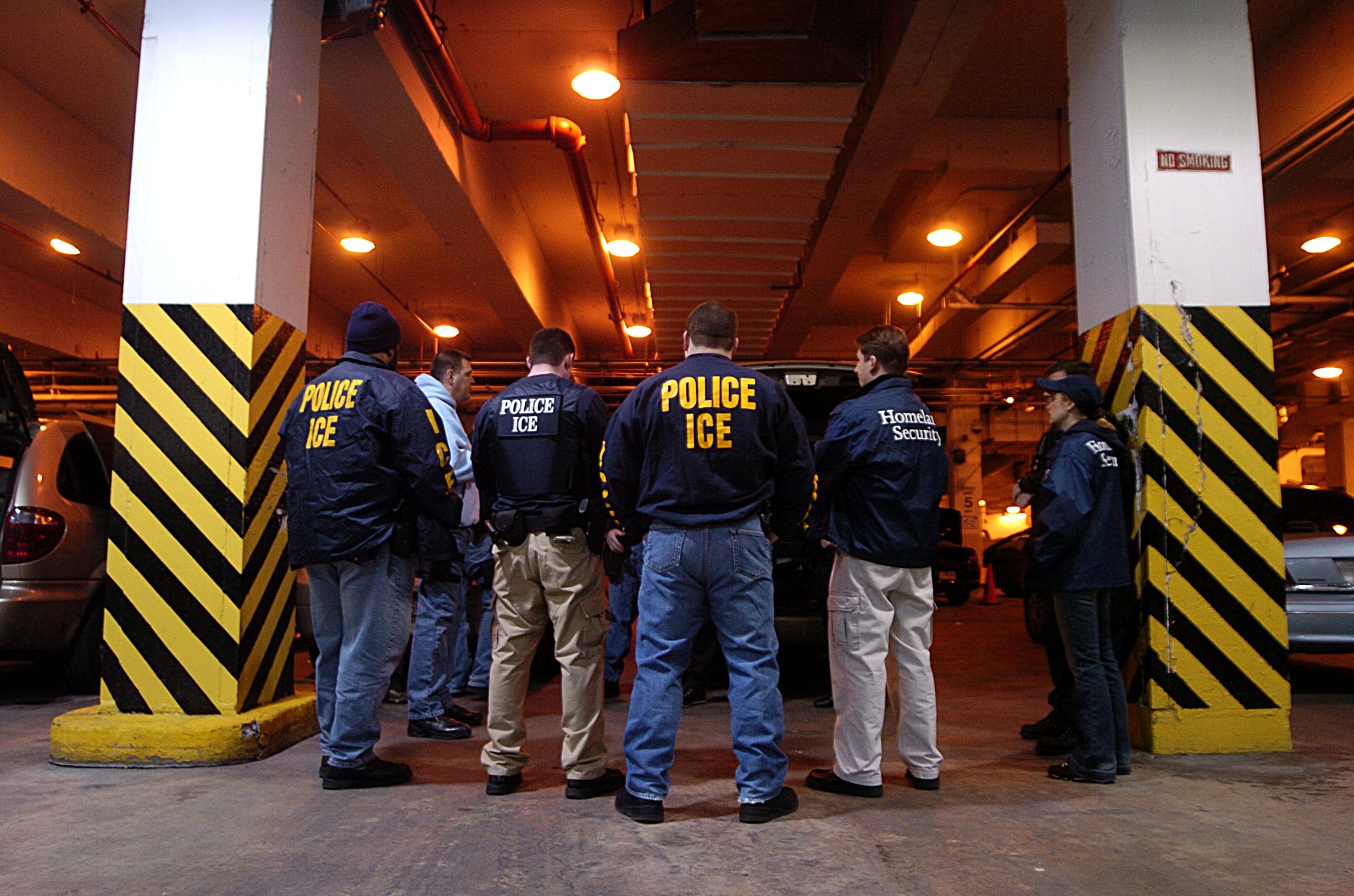 ICE shakes up agency with ‘leadership realignment’ in push for a ‘minimum’ of 3,000 migrant arrests per day 