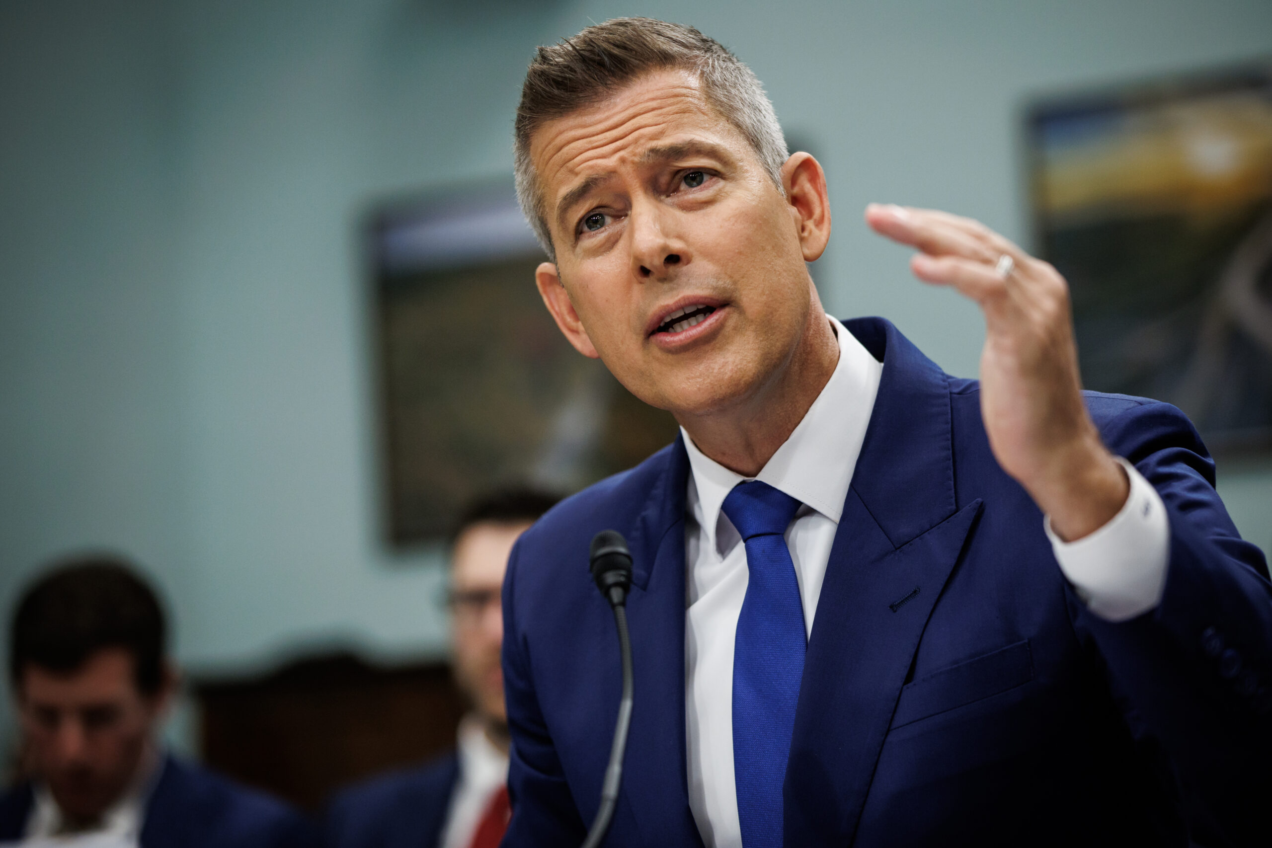 Air traffic controllers’ union throws wrench in Sean Duffy’s bid to boost hiring: sources