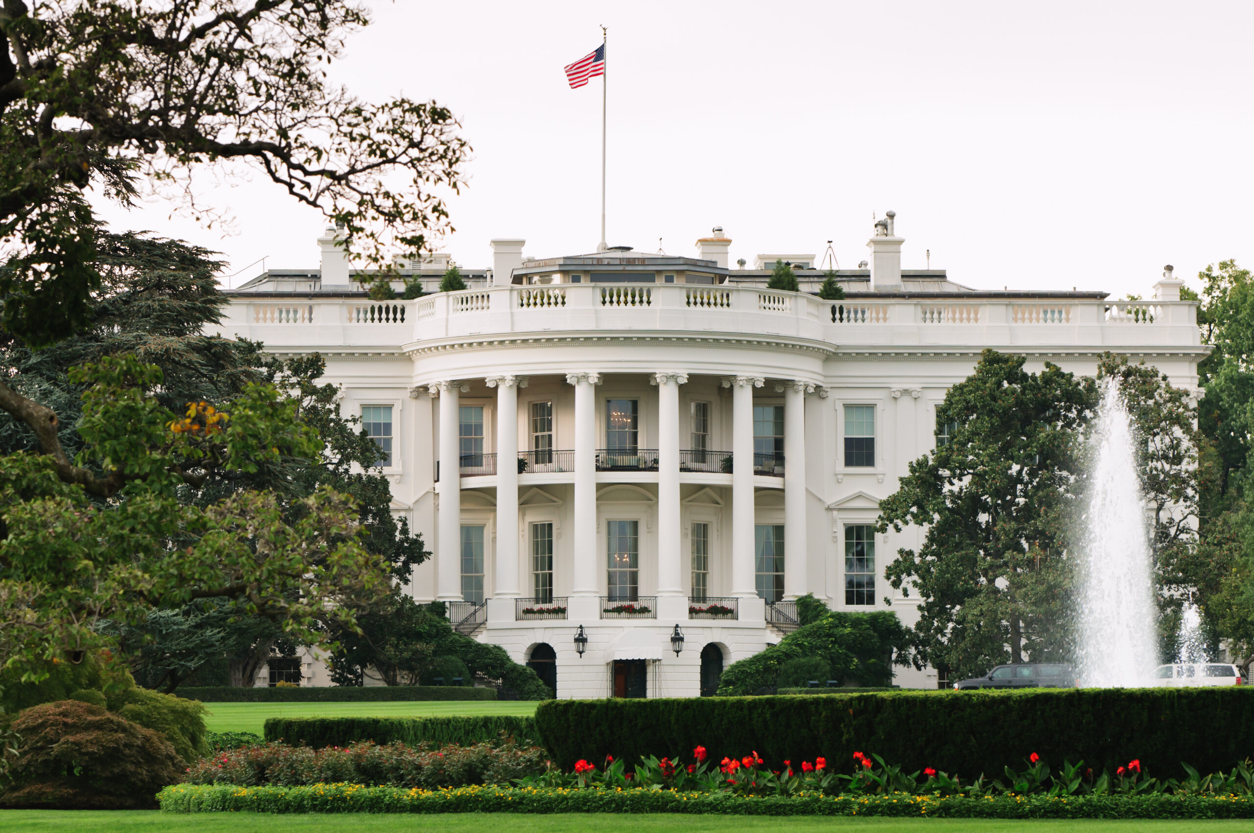 White House reviews SpaceX contracts as Trump-Musk feud simmers, sources say