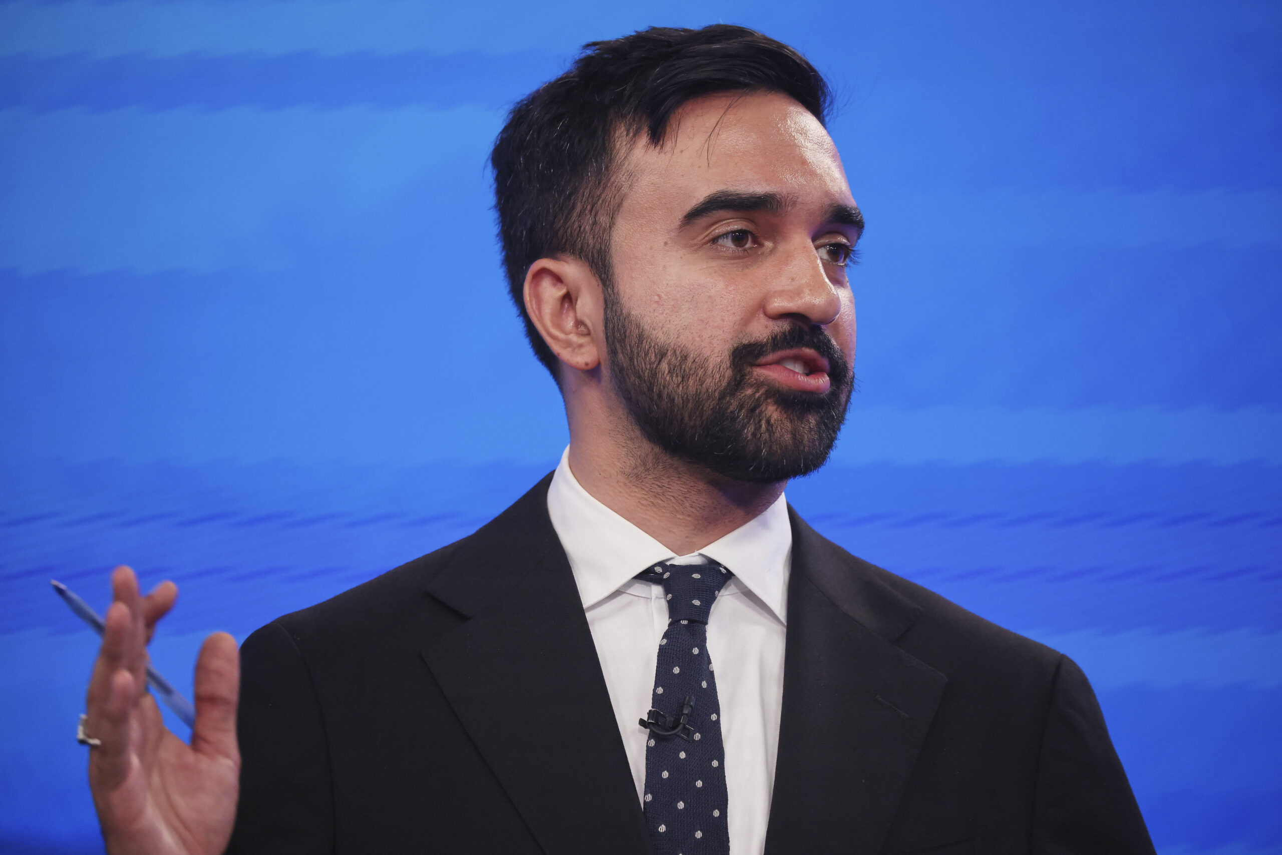 Zohran Mamdani still won’t say Israel has a right to existas Jewish state — and faces quick backlash from Andrew Cuomo during debate