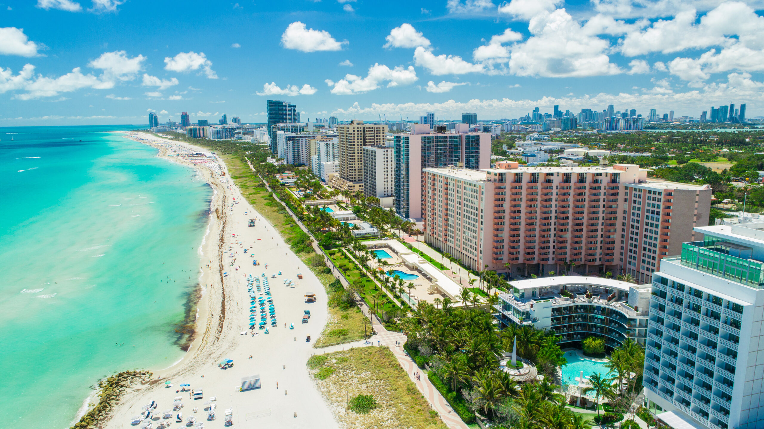 Sen. Rick Scott to fly banner urging New Yorkers who ‘hate socialism’ to move to Florida: ‘We have better beaches’ 