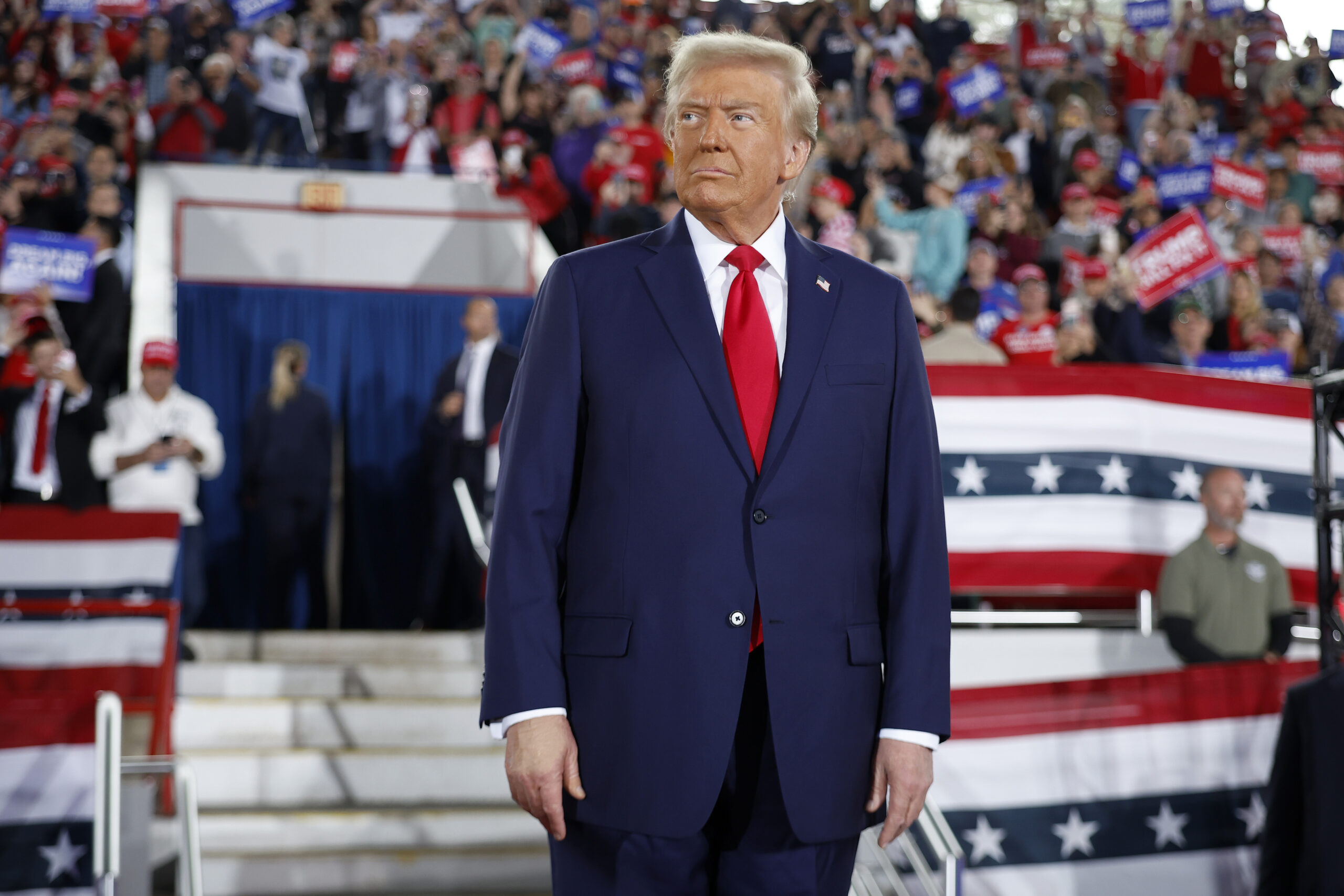 Trump rakes in $1.4B as president to boost GOP in 2026 midterms