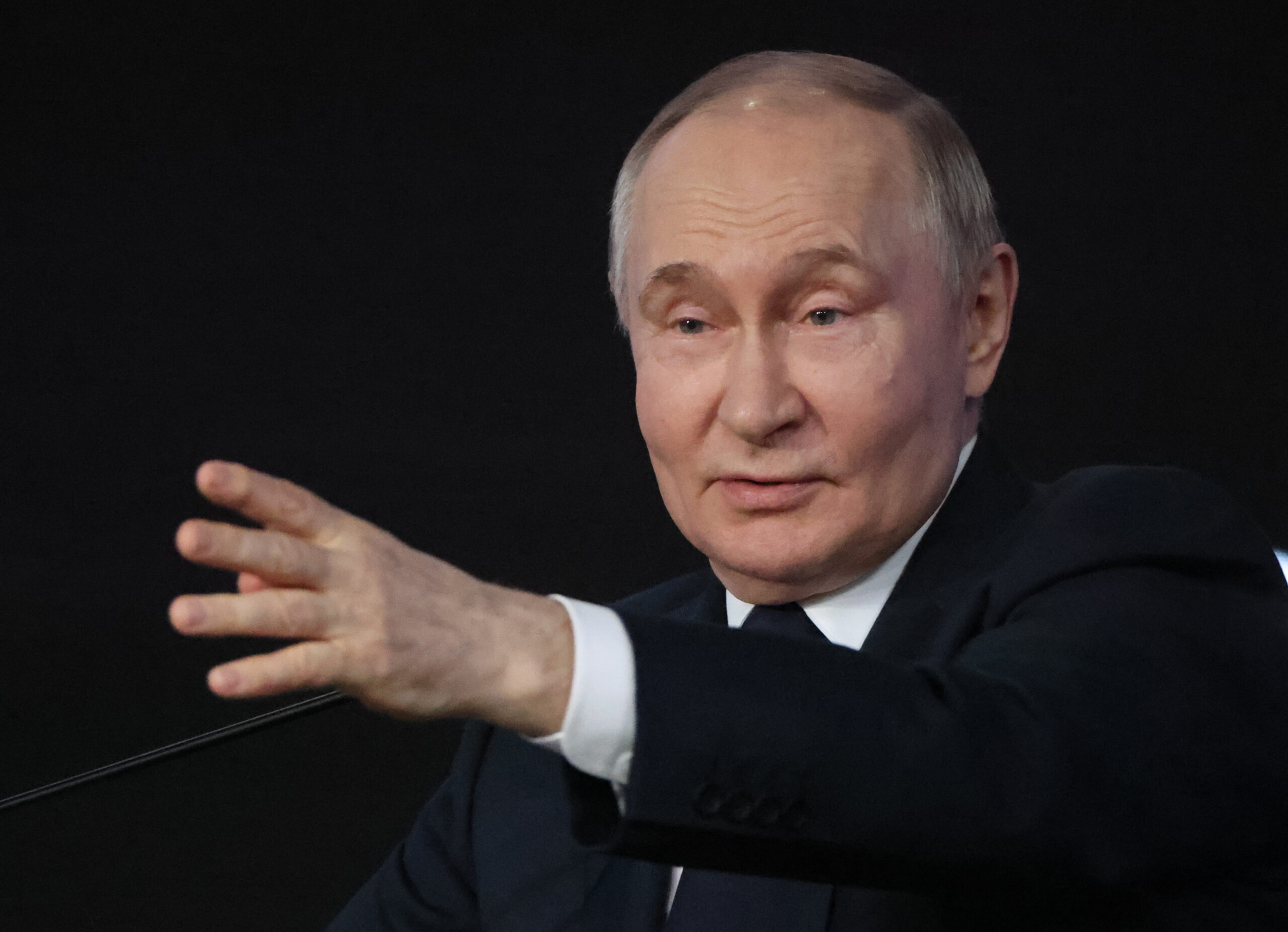 Trump speaks with Putin — just 2 days after Pentagon stops missile shipments to Ukraine